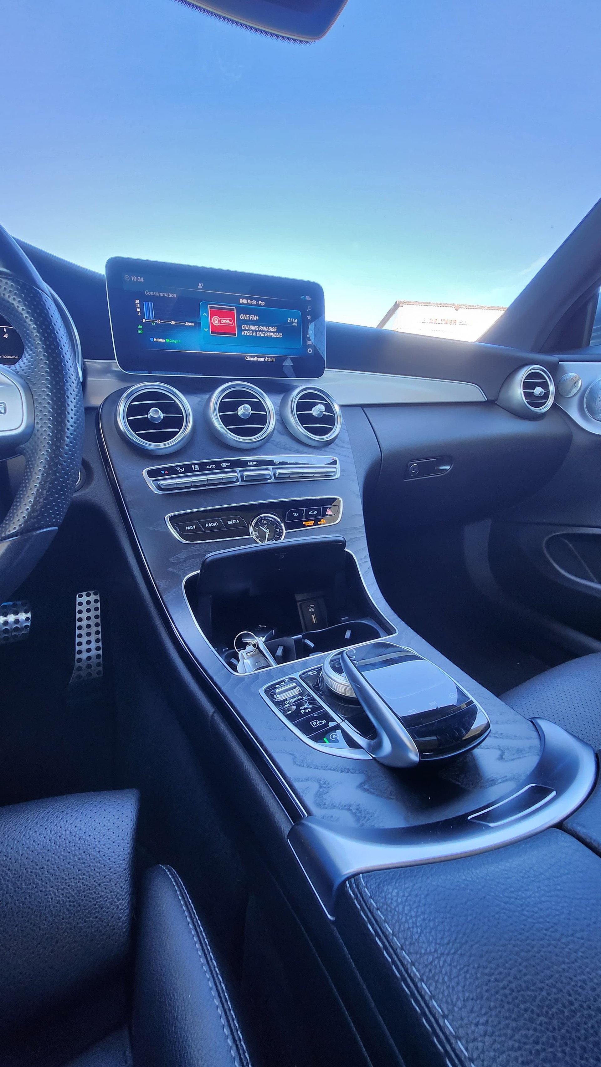 MERCEDES-BENZ C 200 Coupé 4Matic 9G-Tronic-image-8