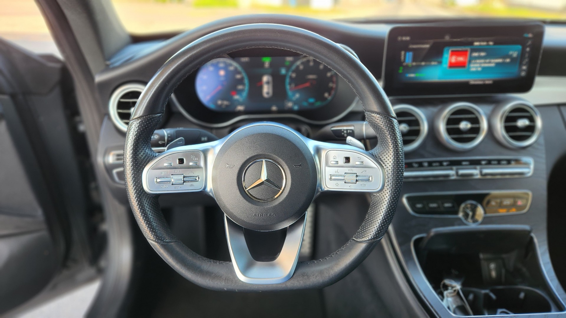 MERCEDES-BENZ C 200 Coupé 4Matic 9G-Tronic-image-7