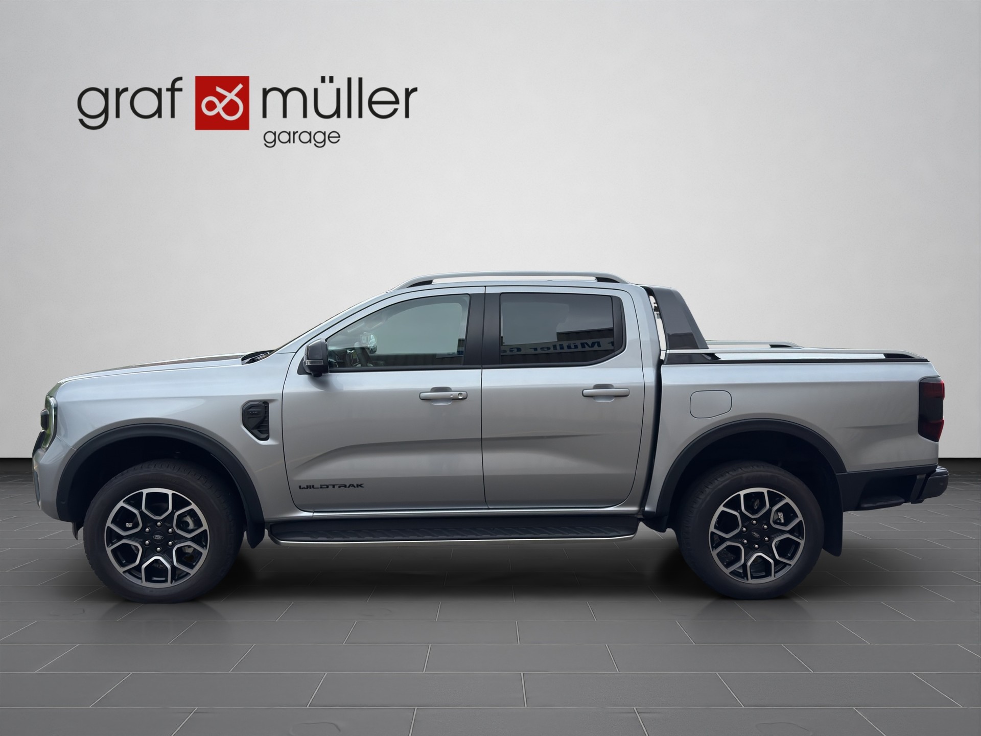 FORD Wildtrak-showroom-element-1
