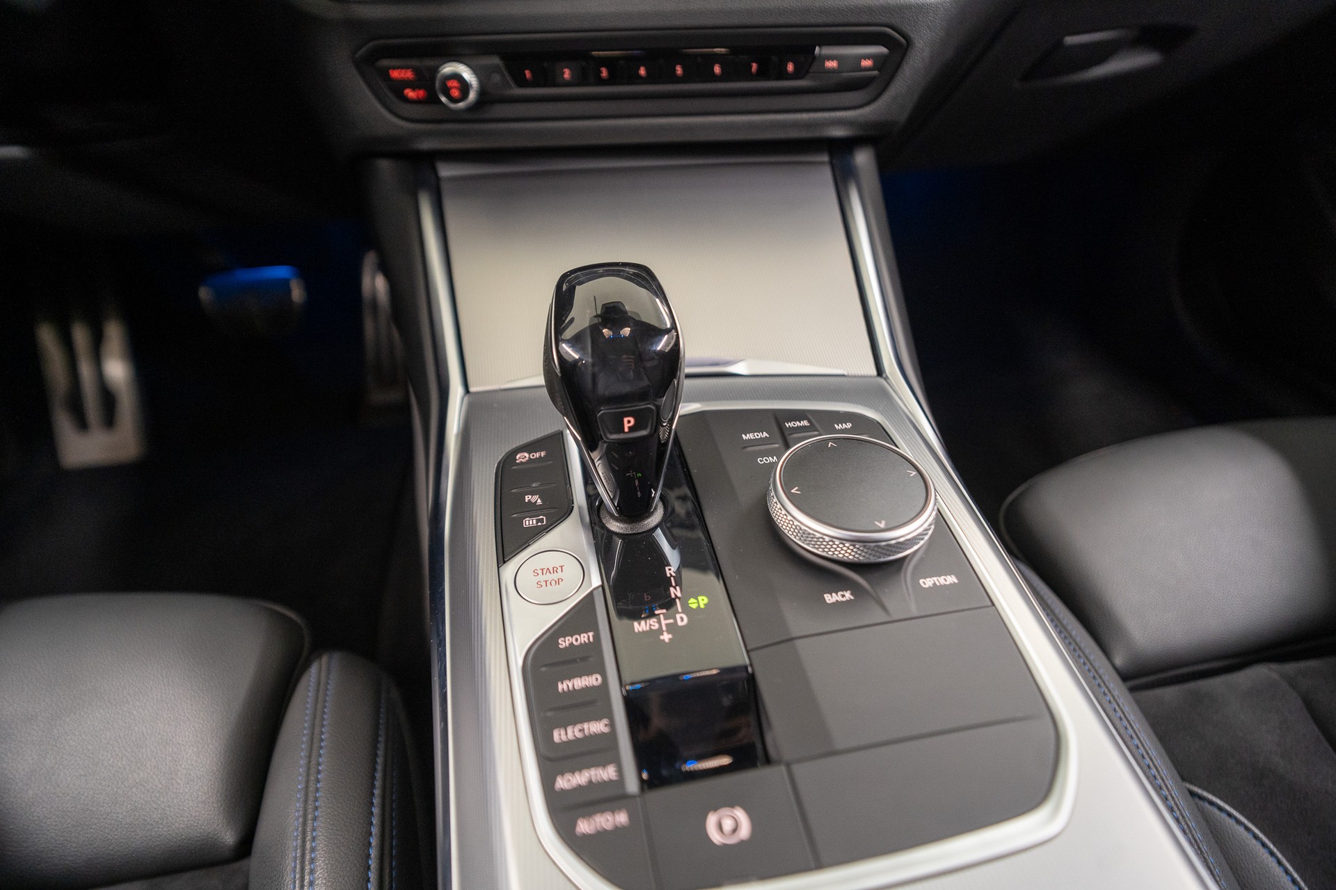BMW 330e SAG M SPORT-image-19