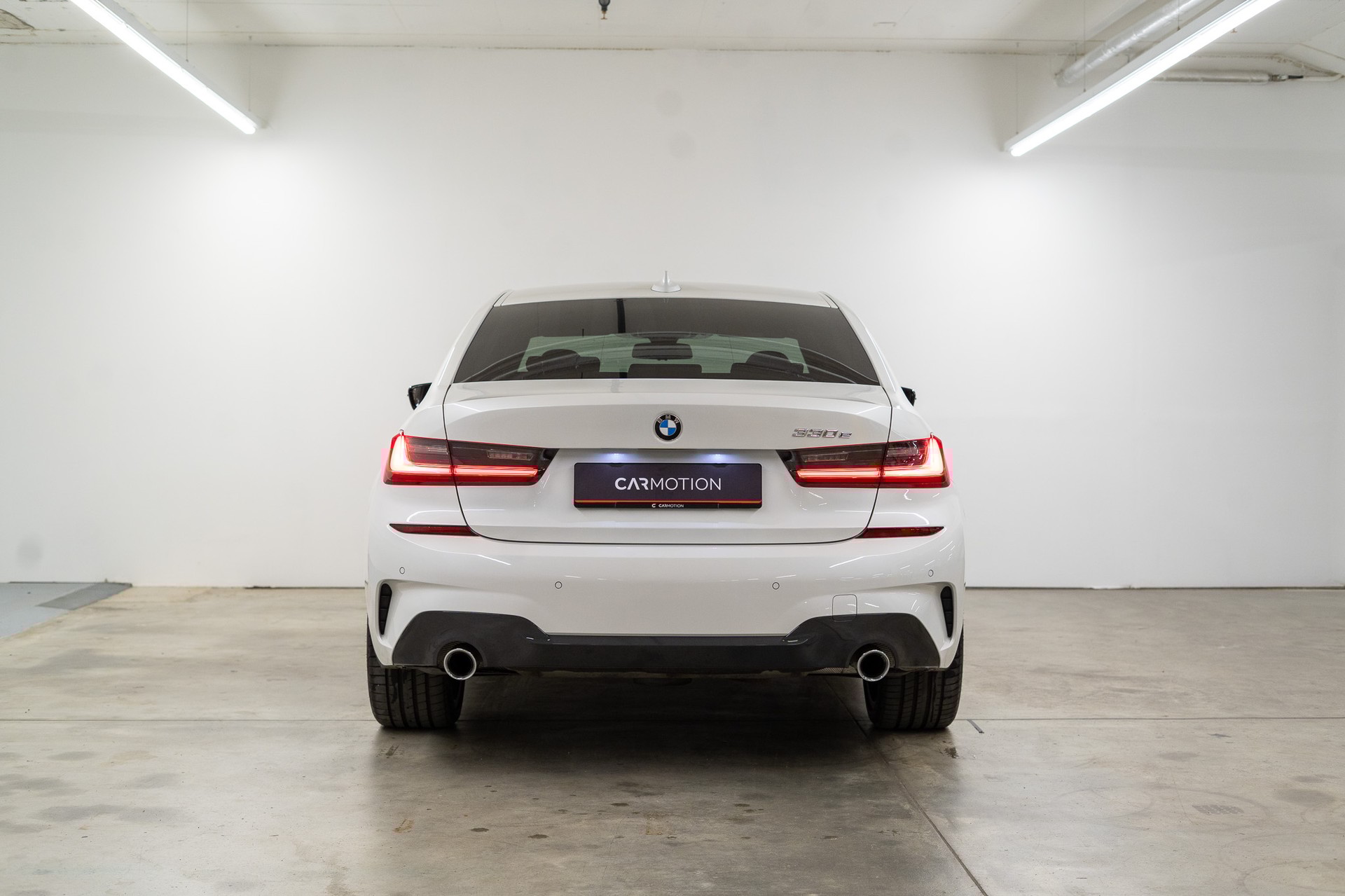 BMW 330e SAG M SPORT-image-4