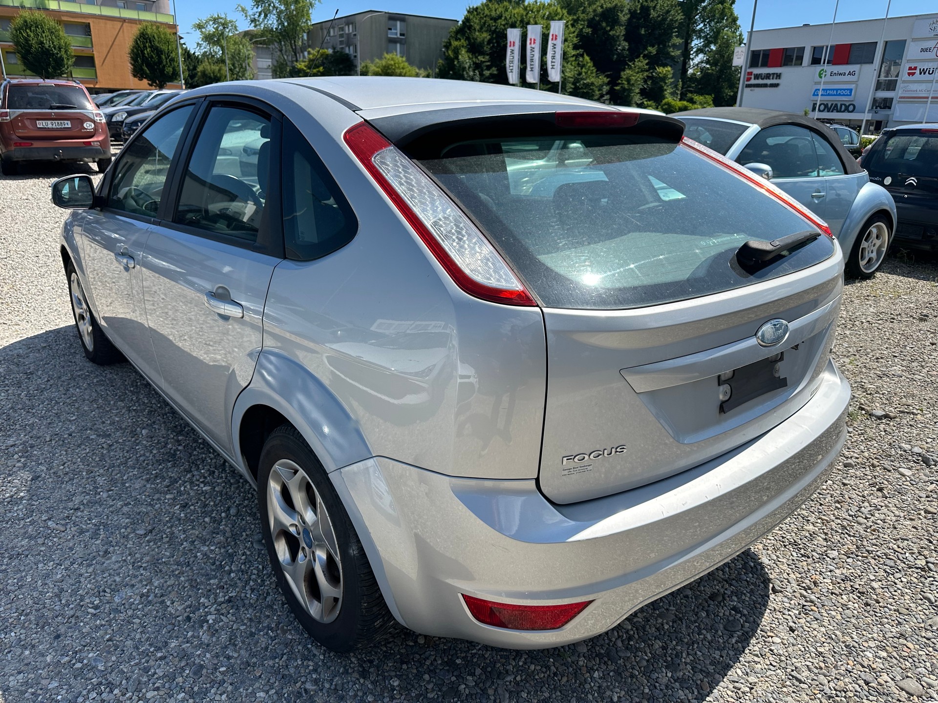 FORD Focus 1.8i Flexifuel Titanium-image-2