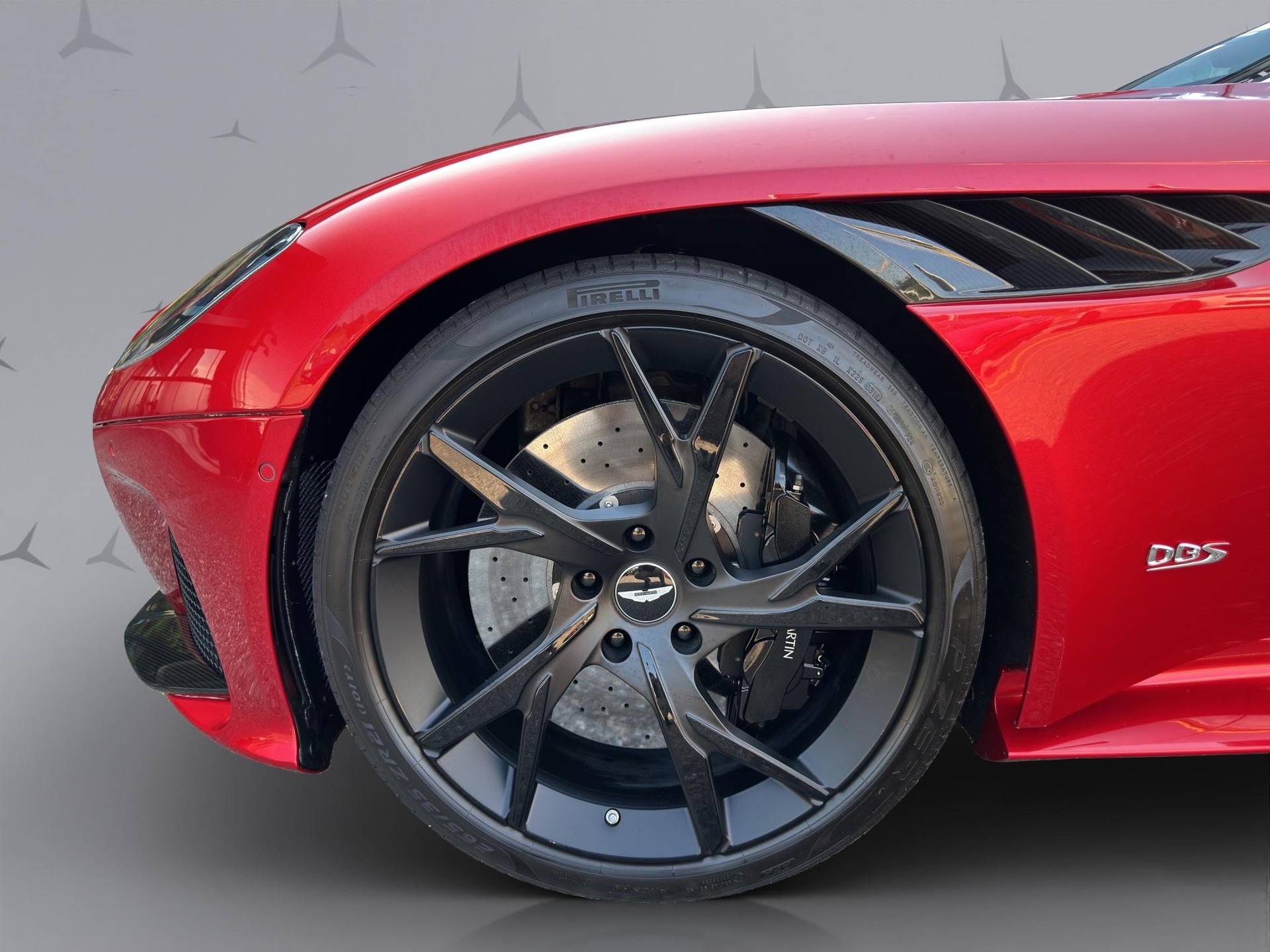 ASTON MARTIN DBS Superleggera Coupé 5.2 V12 Bi-Turbo-showroom-element-3
