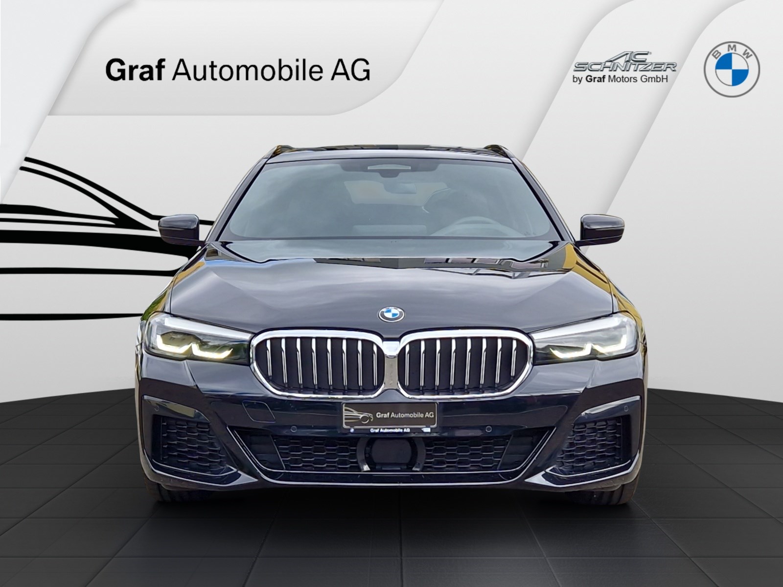 BMW 520d xDrive Touring M-Sport ** 91'400 CHF  Neupreis **-showroom-element-1