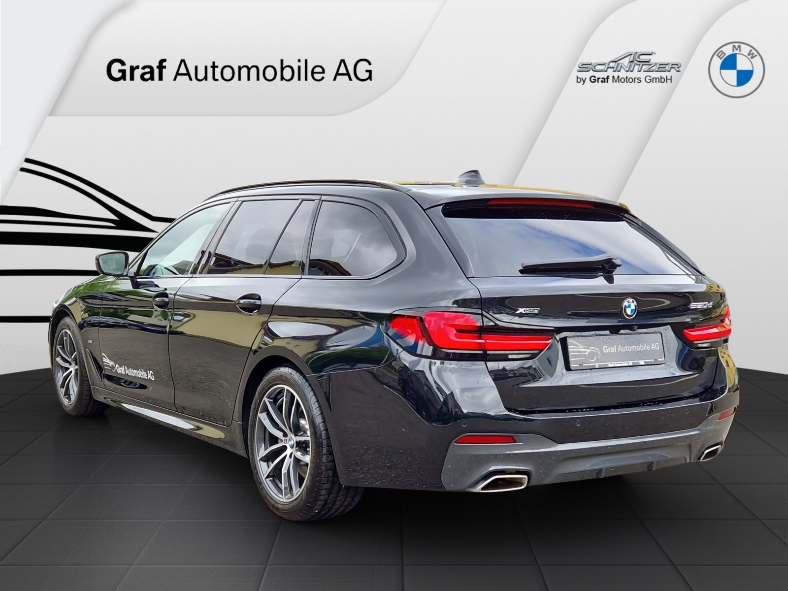 BMW 520d xDrive Touring M-Sport ** 91'400 CHF  Neupreis **-showroom-element-2