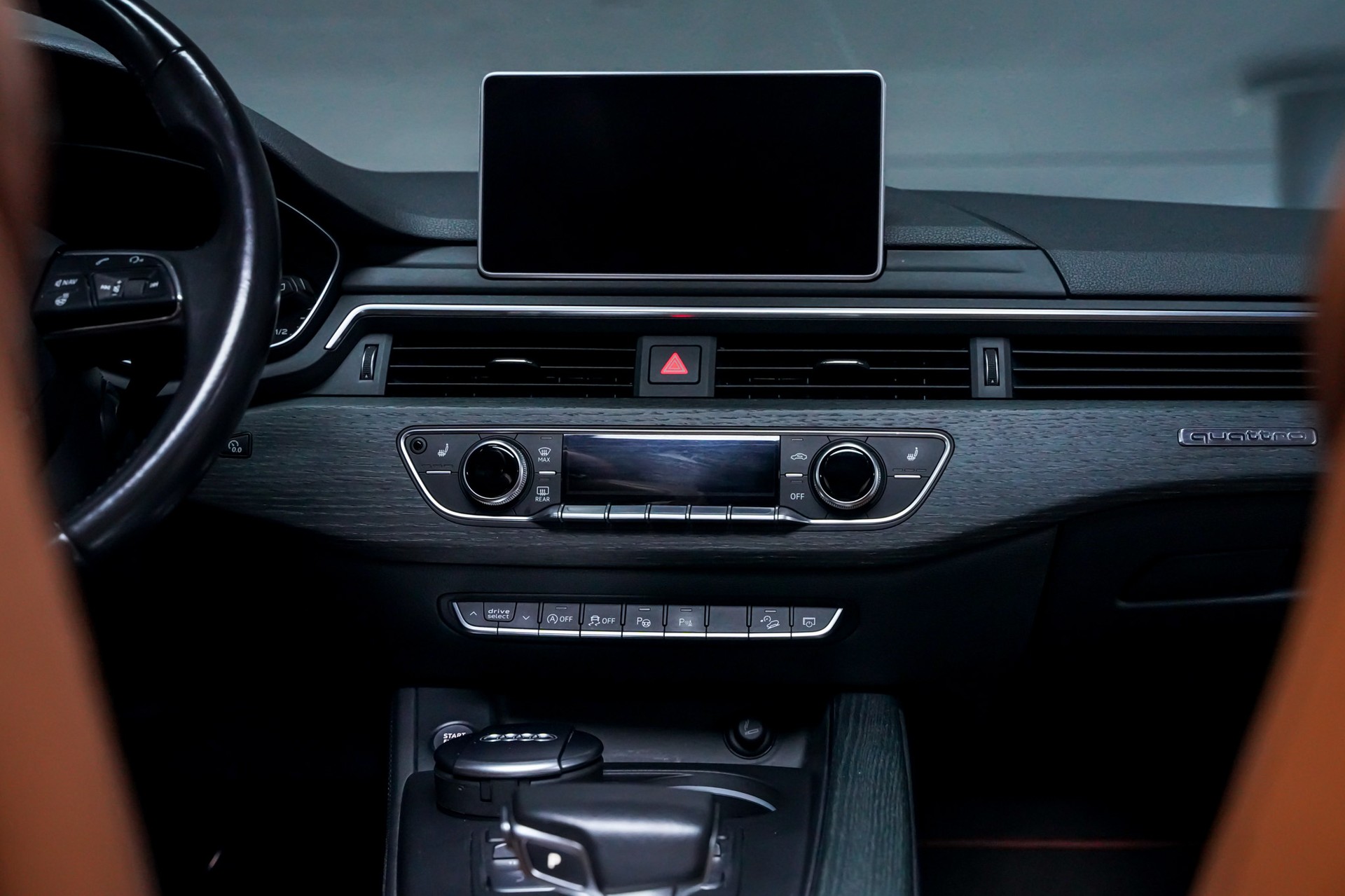 AUDI A4 allroad 3.0 TDI quattro tiptronic-image-16