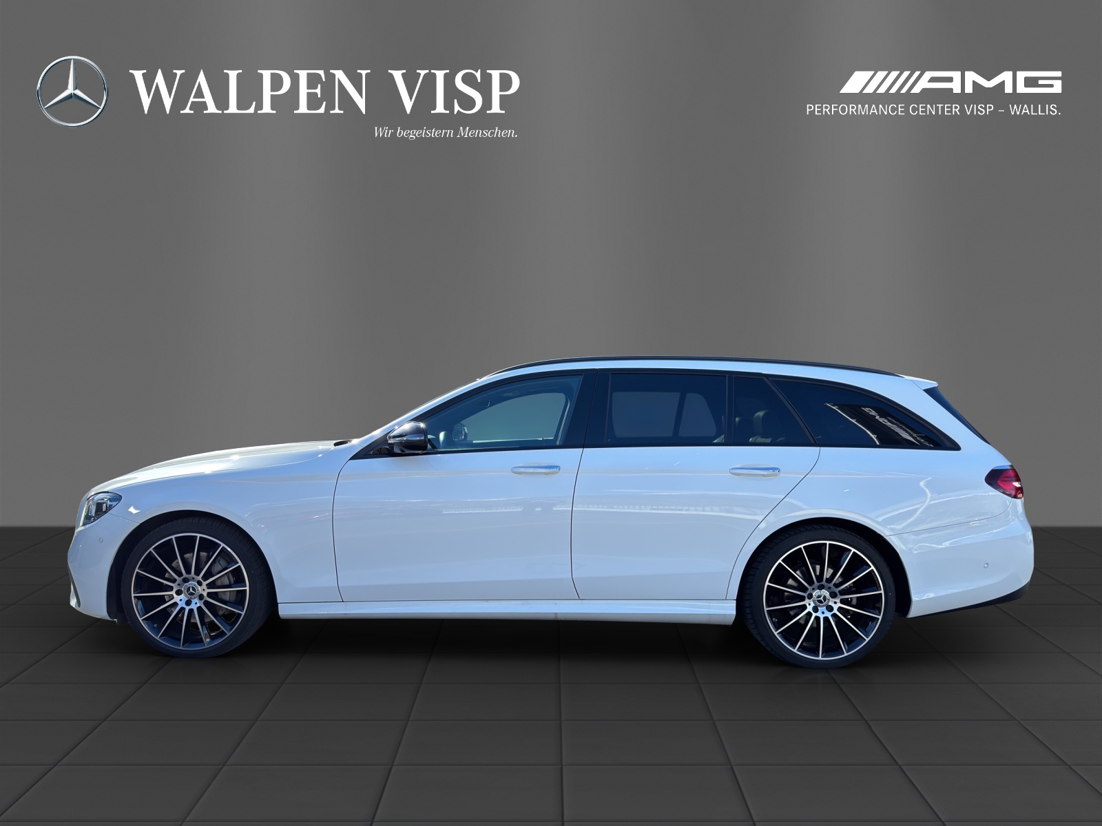 MERCEDES-BENZ E 220 d T 4M AMG Line-showroom-element-2
