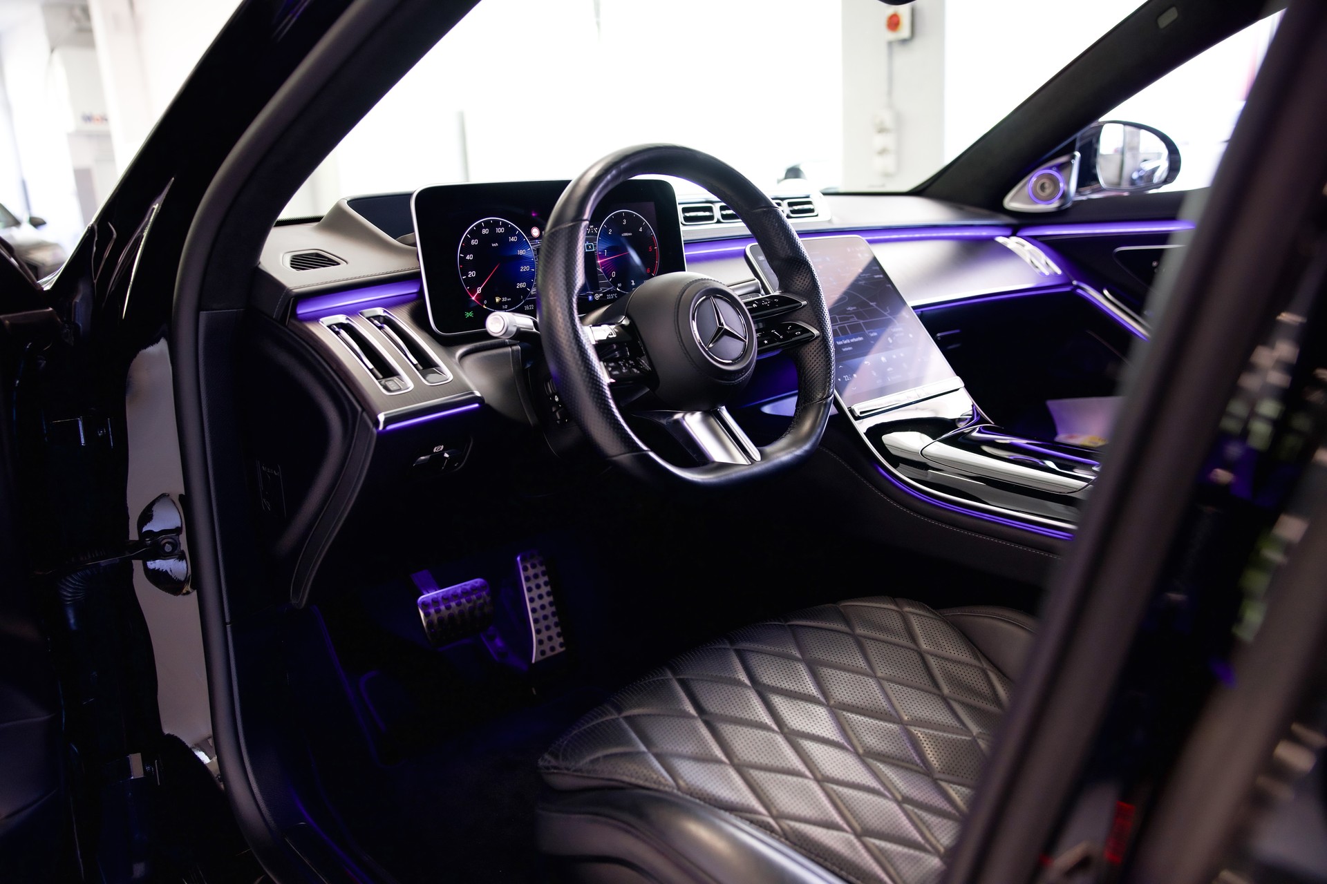 MERCEDES-BENZ S 400 d L AMG Line 9G-Tronic *CH-Fahrzeug* Vollausstattung-image-13