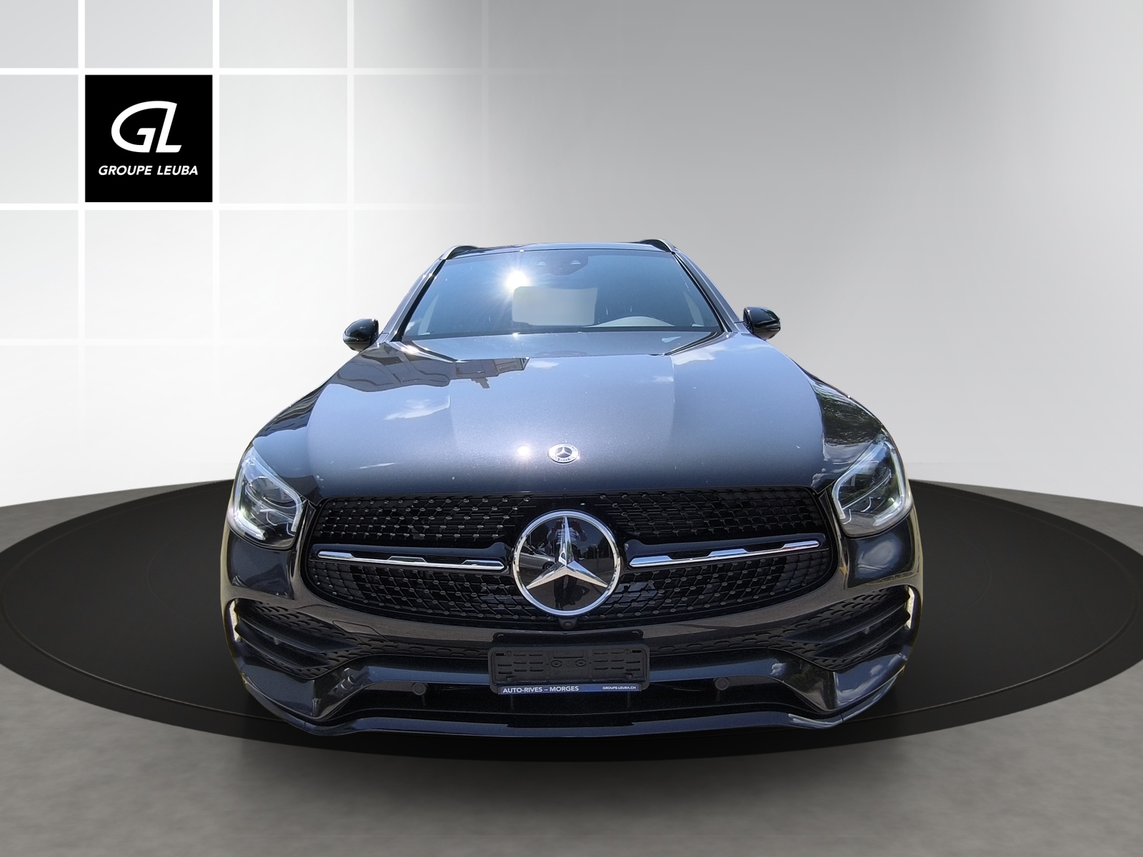MERCEDES-BENZ GLC 300 e AMG Line 4Matic-showroom-element-1
