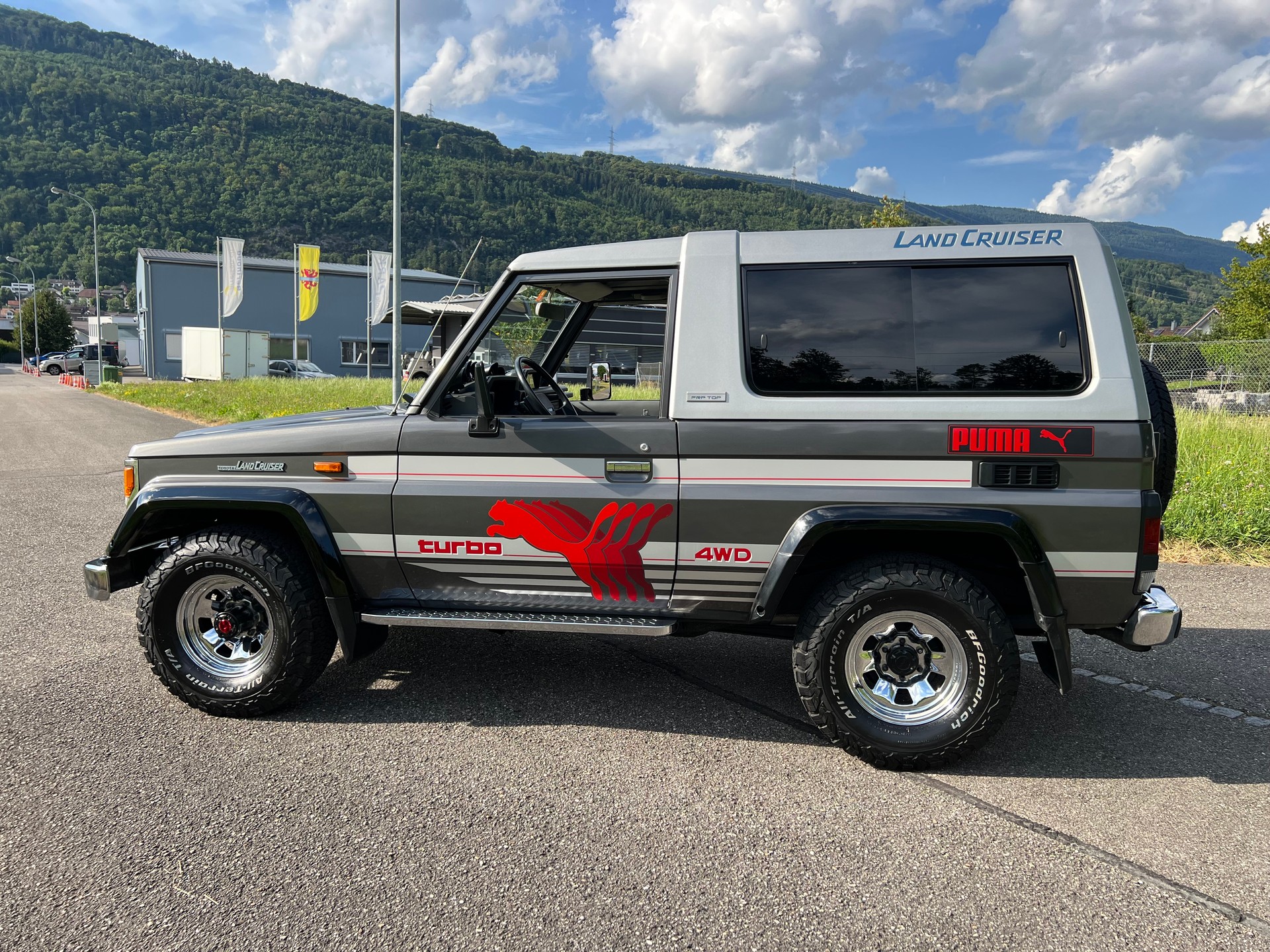 TOYOTA AB MFK 18.7.25 !! "PUMA SONDERMODELL" MIT HARD TOP. GUTER ZUSTAND. VON PRIVAT. VIEL ZUBEHÖR !! SELTEN SO ZU FINDEN !!-showroom-element-1