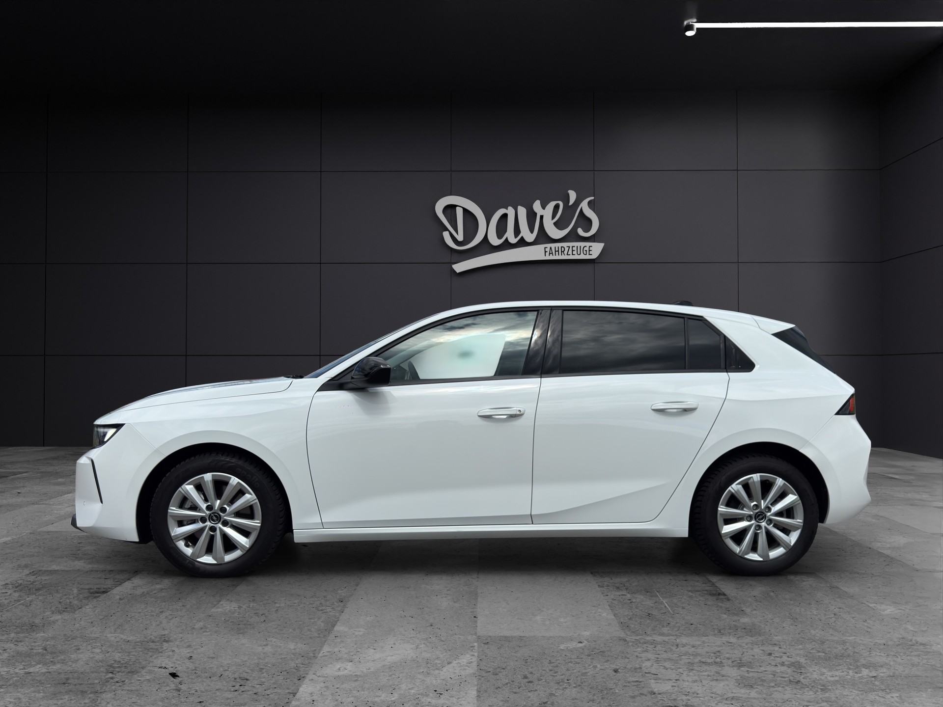 OPEL Astra 1.5 d Swiss Premium A-showroom-element-1