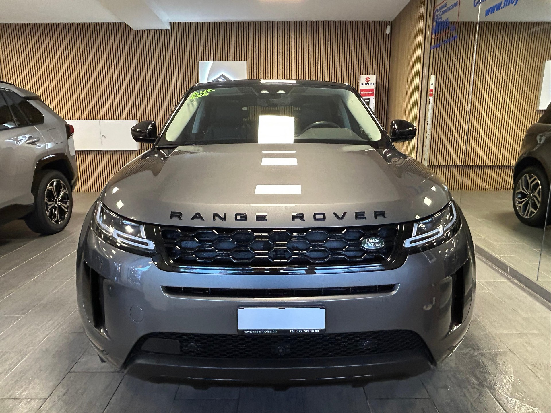 LAND ROVER Range Rover Evoque 2.0 T 250 SE-showroom-element-2