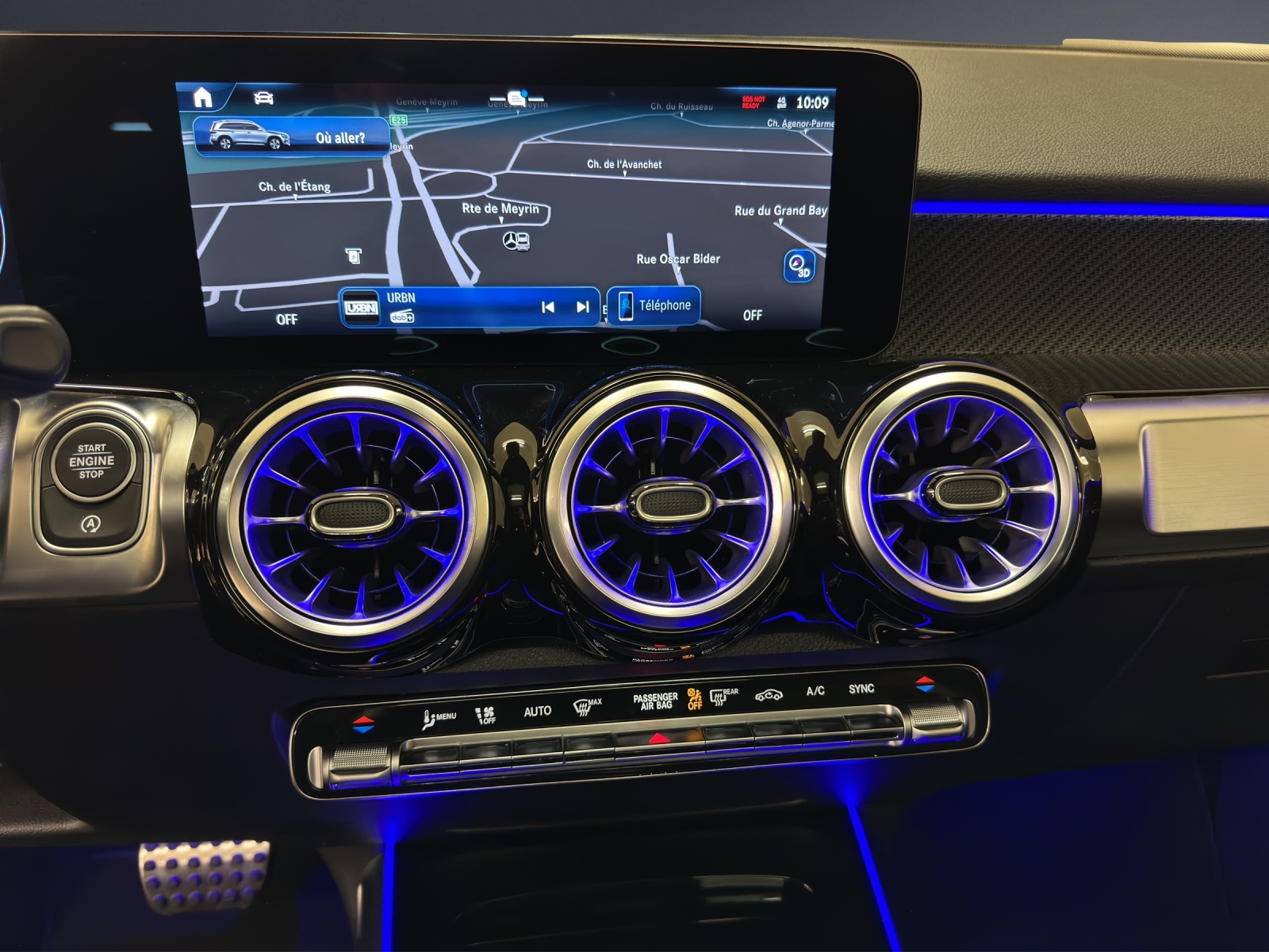 MERCEDES-BENZ GLB 200-image-7