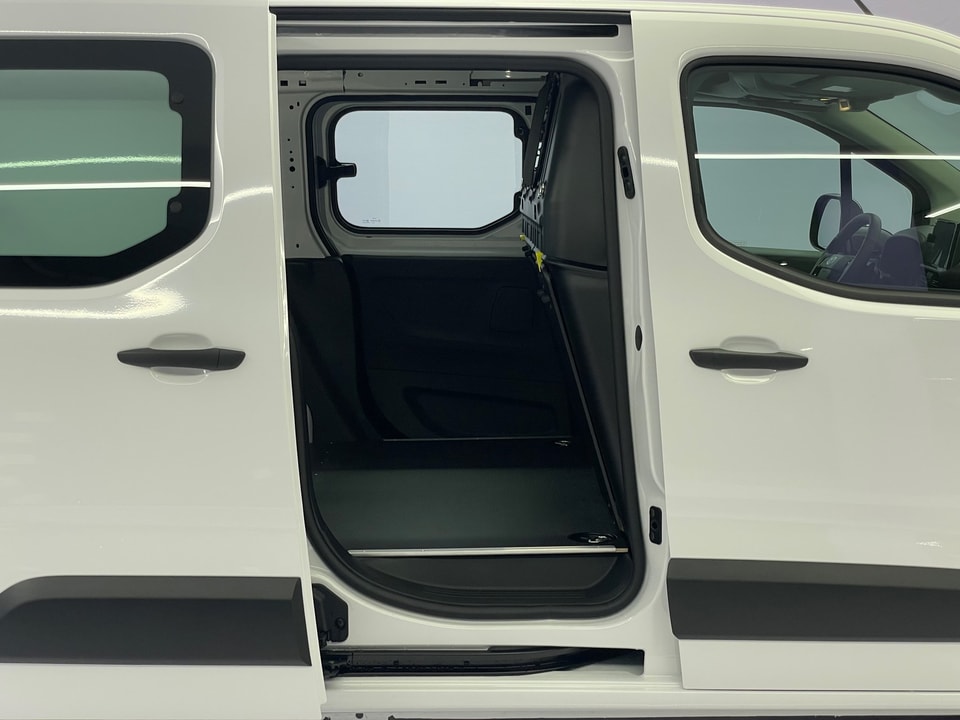 Proace City Van L1 Electric 52 kWh Active