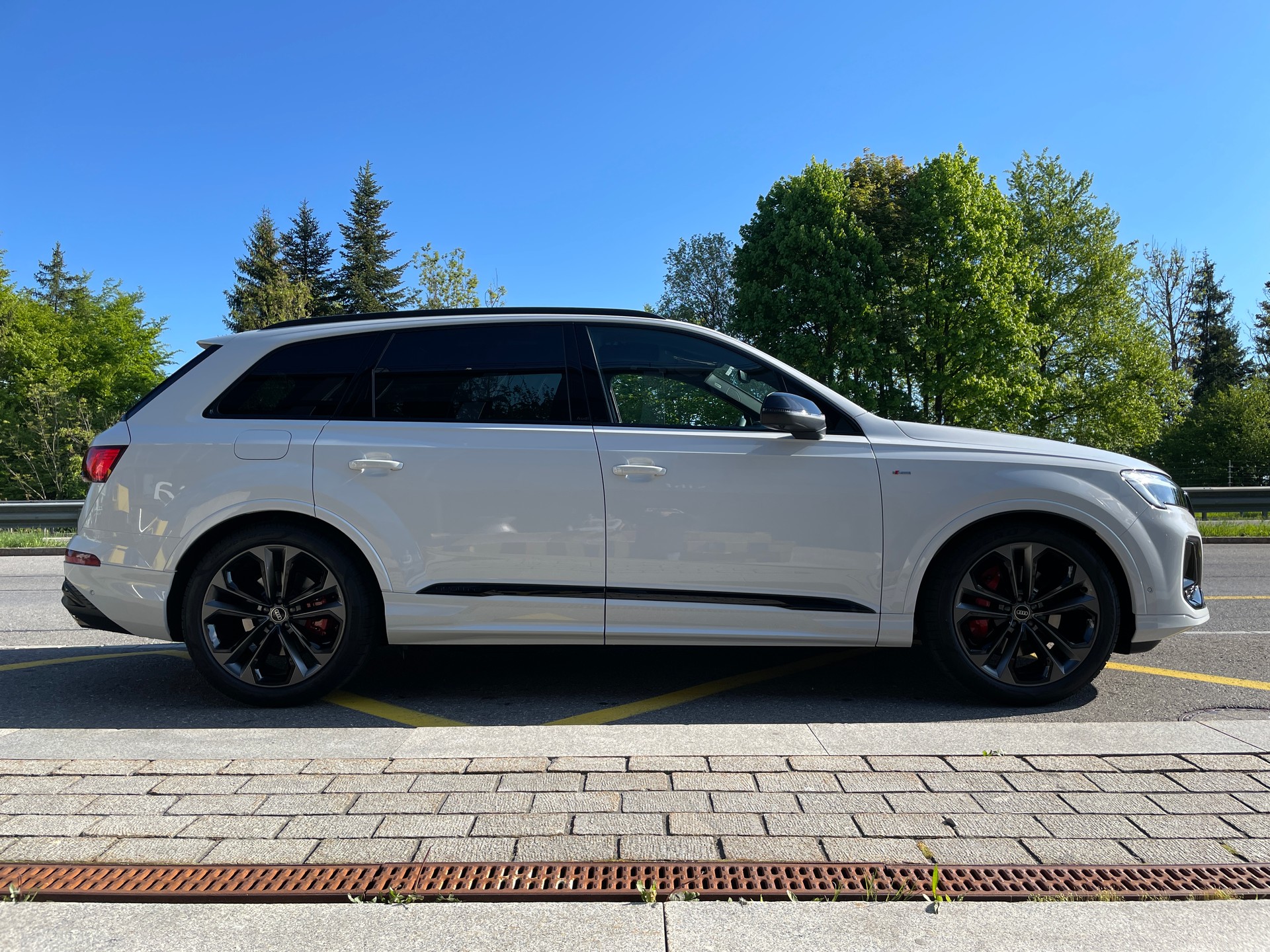 AUDI Q7 50 TDI quattro S Line tiptronic-showroom-element-3