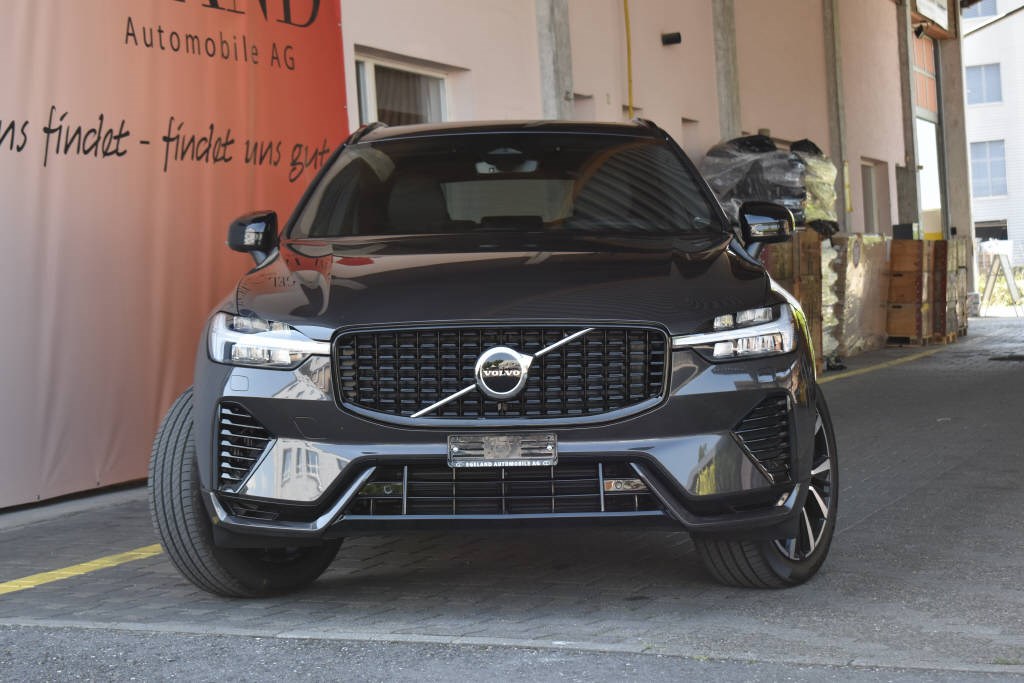 VOLVO XC60 2.0 T6 TE Ultimate Dark eAWD-image-1