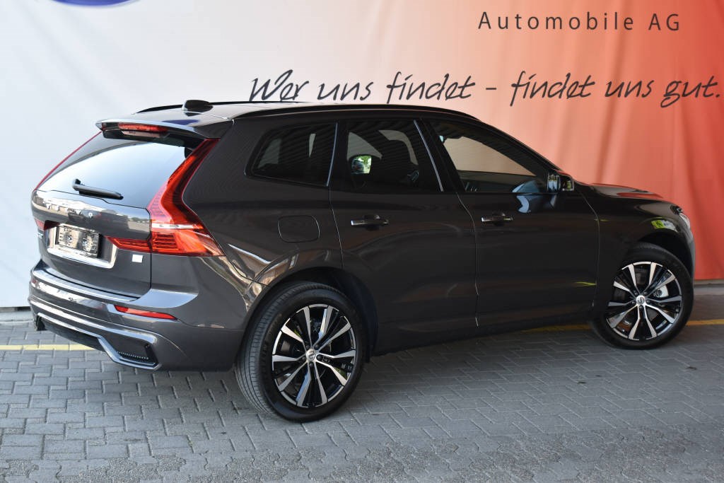 VOLVO XC60 2.0 T6 TE Ultimate Dark eAWD-image-3