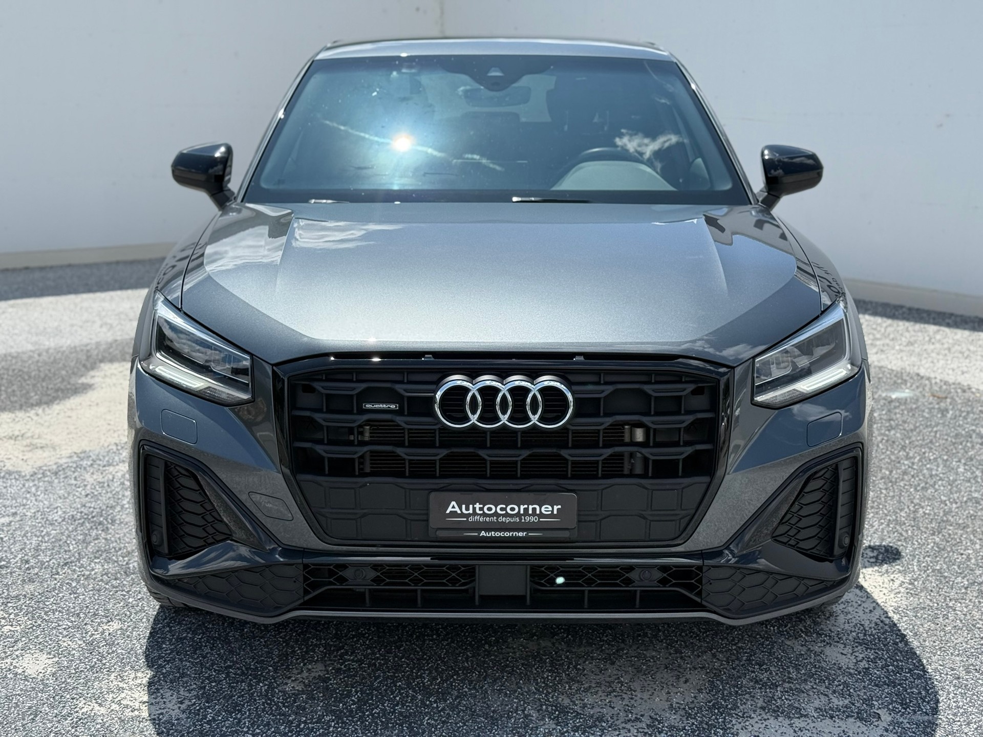 AUDI Q2 40 TFSI S line quattro S-tronic-showroom-element-3