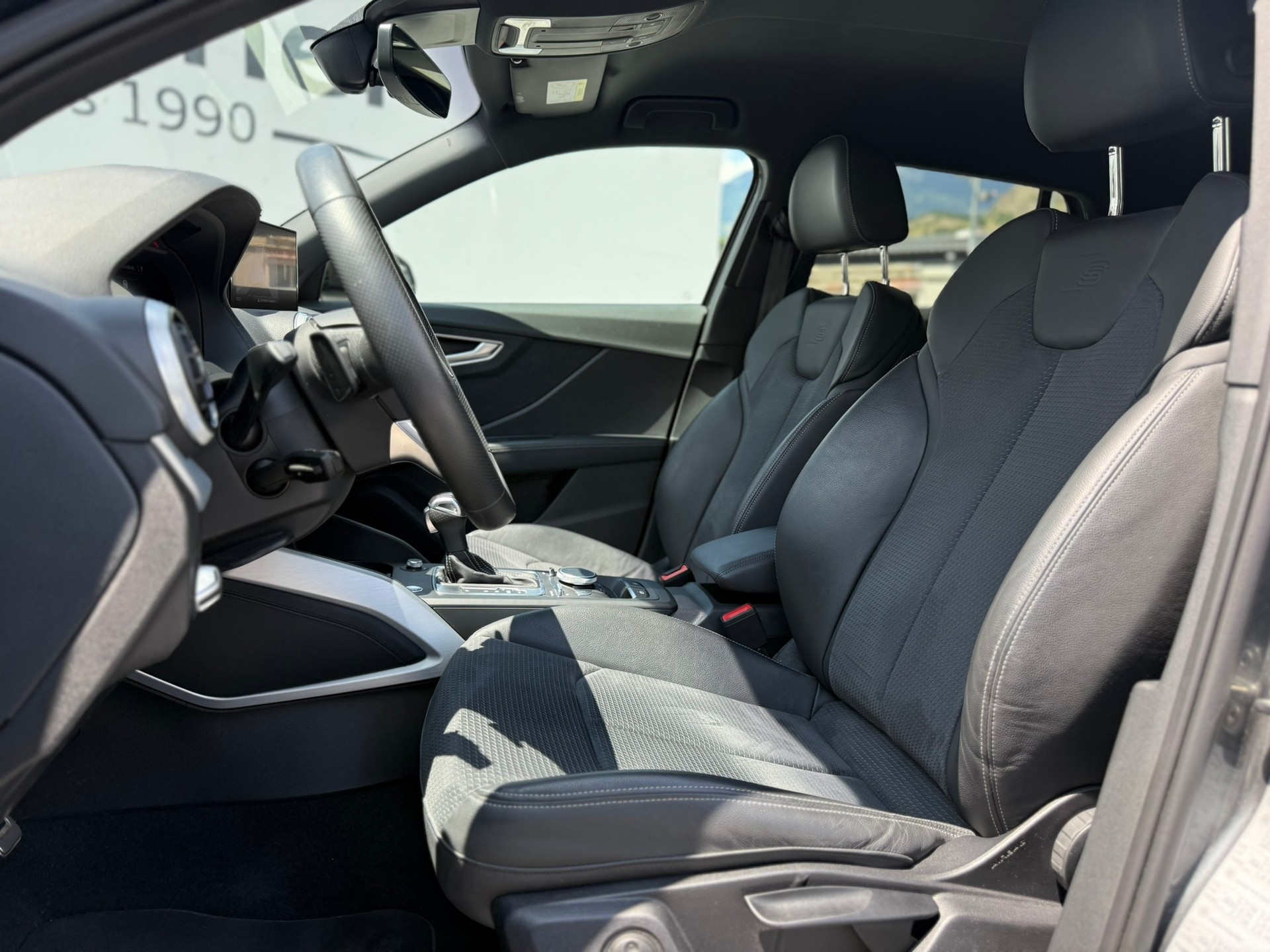 AUDI Q2 40 TFSI S line quattro S-tronic-image-7