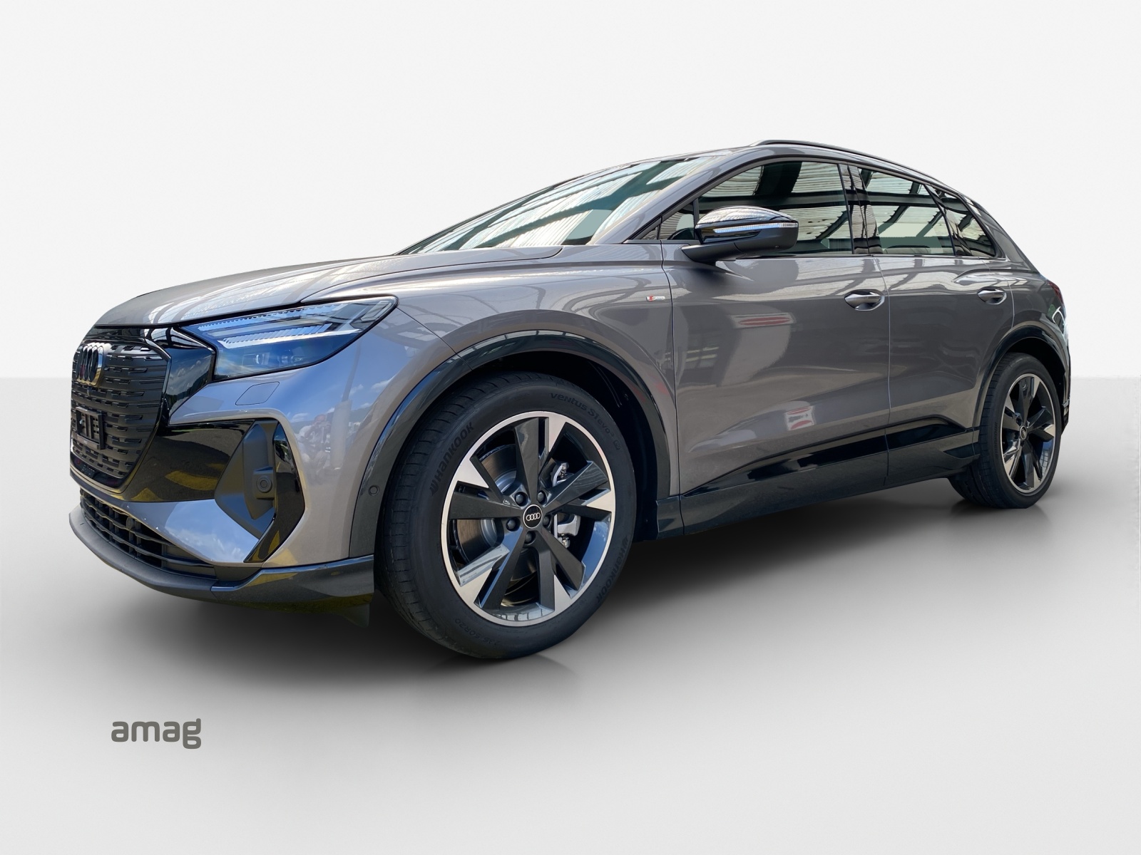 AUDI Q4 e-tron 45 quattro