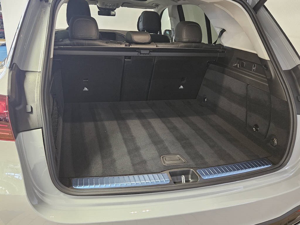 MERCEDES-BENZ GLE 300 d 4Matic AMG Line-showroom-element-3