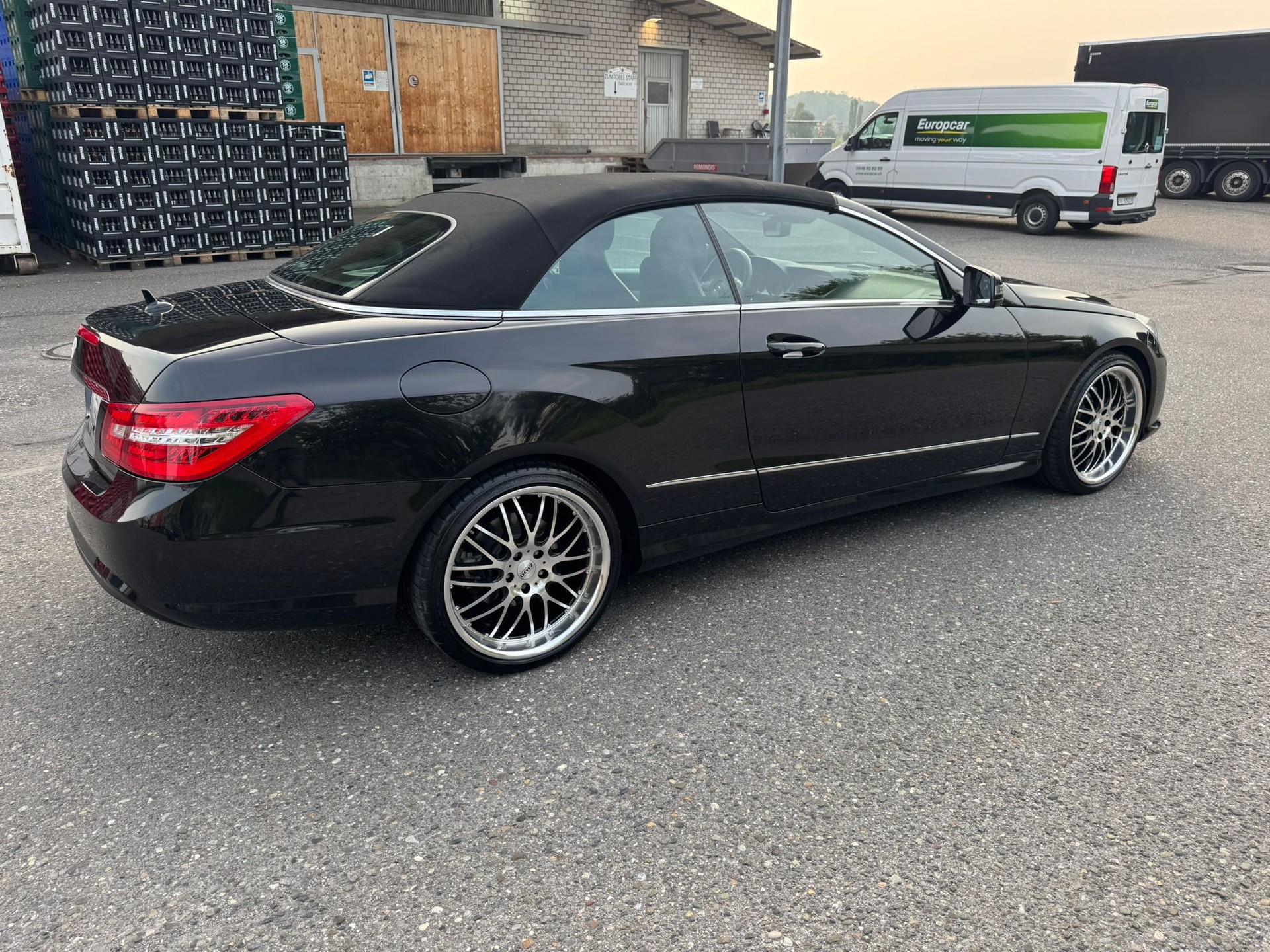 MERCEDES-BENZ E 250 CGI BlueEfficiency 7G-Tronic-image-5
