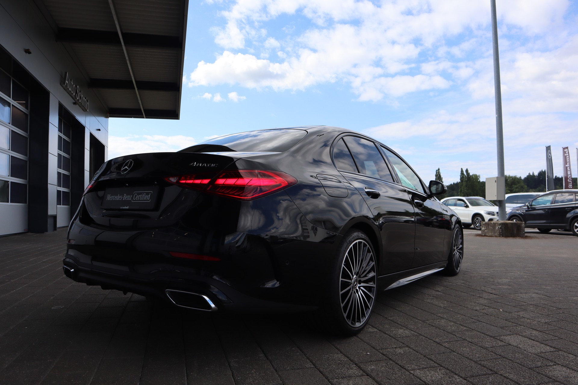MERCEDES-BENZ C 220 d 4Matic AMG Line-showroom-element-1