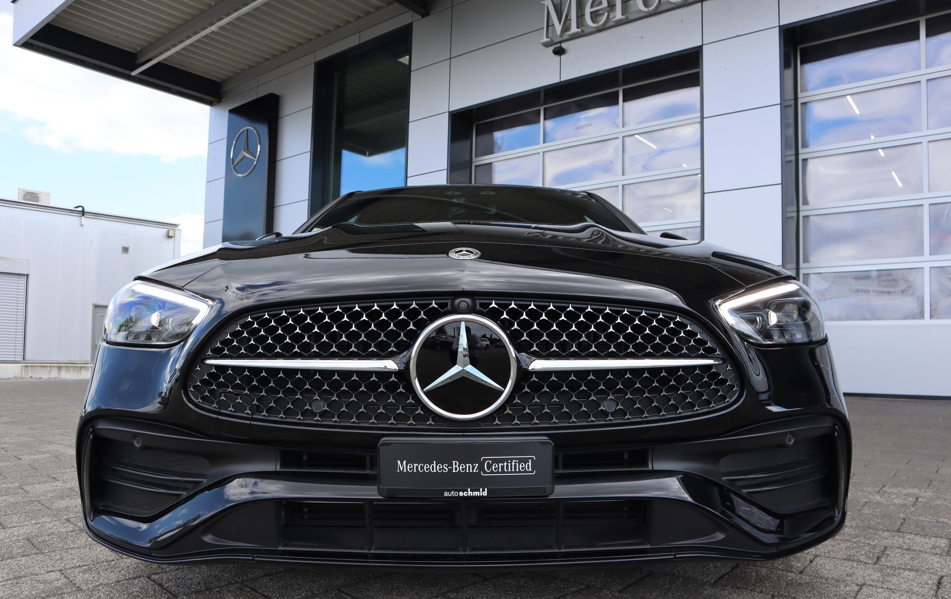 MERCEDES-BENZ C 220 d 4Matic AMG Line-showroom-element-2