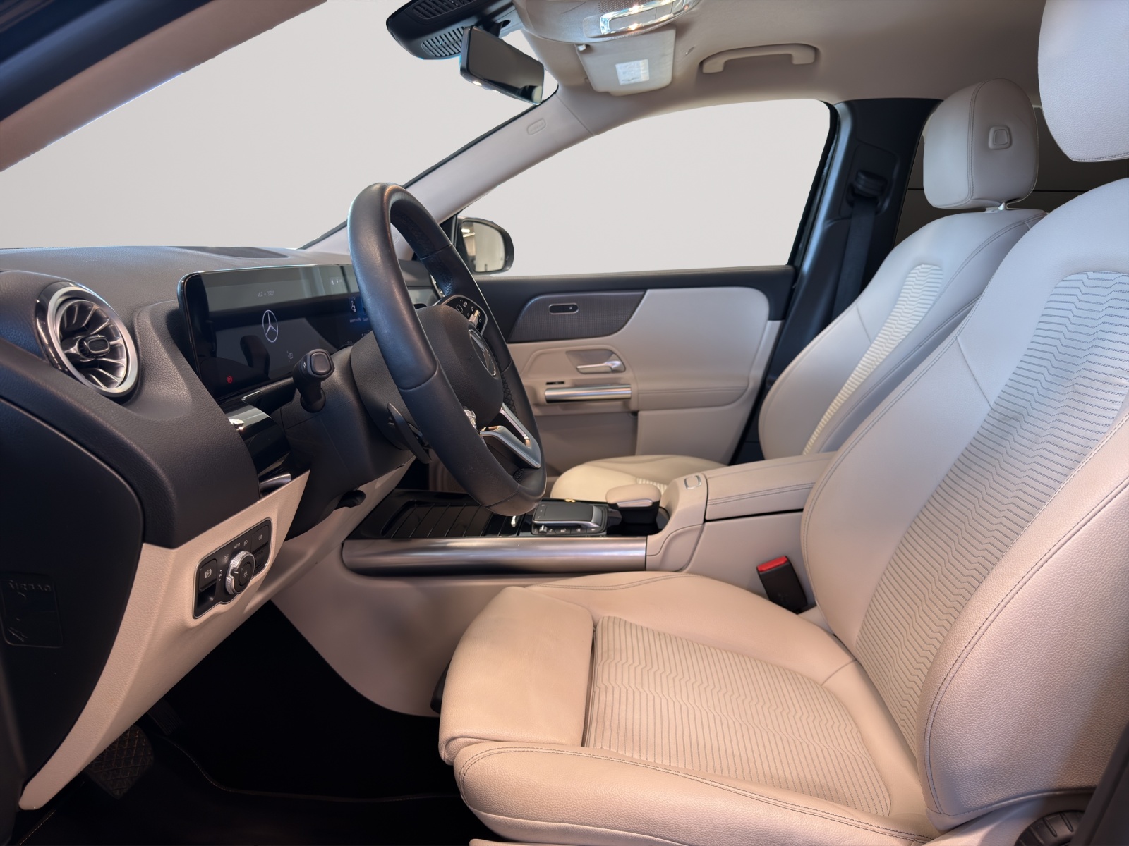 Image MERCEDES-BENZ GLA-200 GLA 200d 4Matic Progressive 8G-DCT