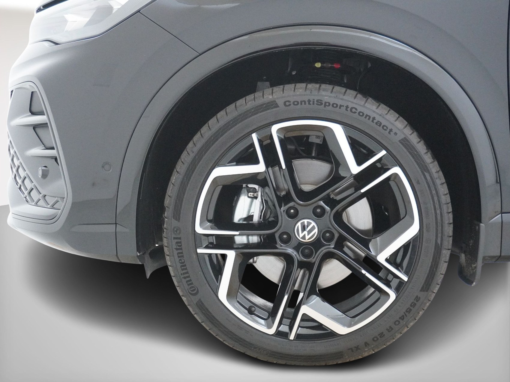 VW TIGUAN 2.0 TDI R-Line 4motion-image-10