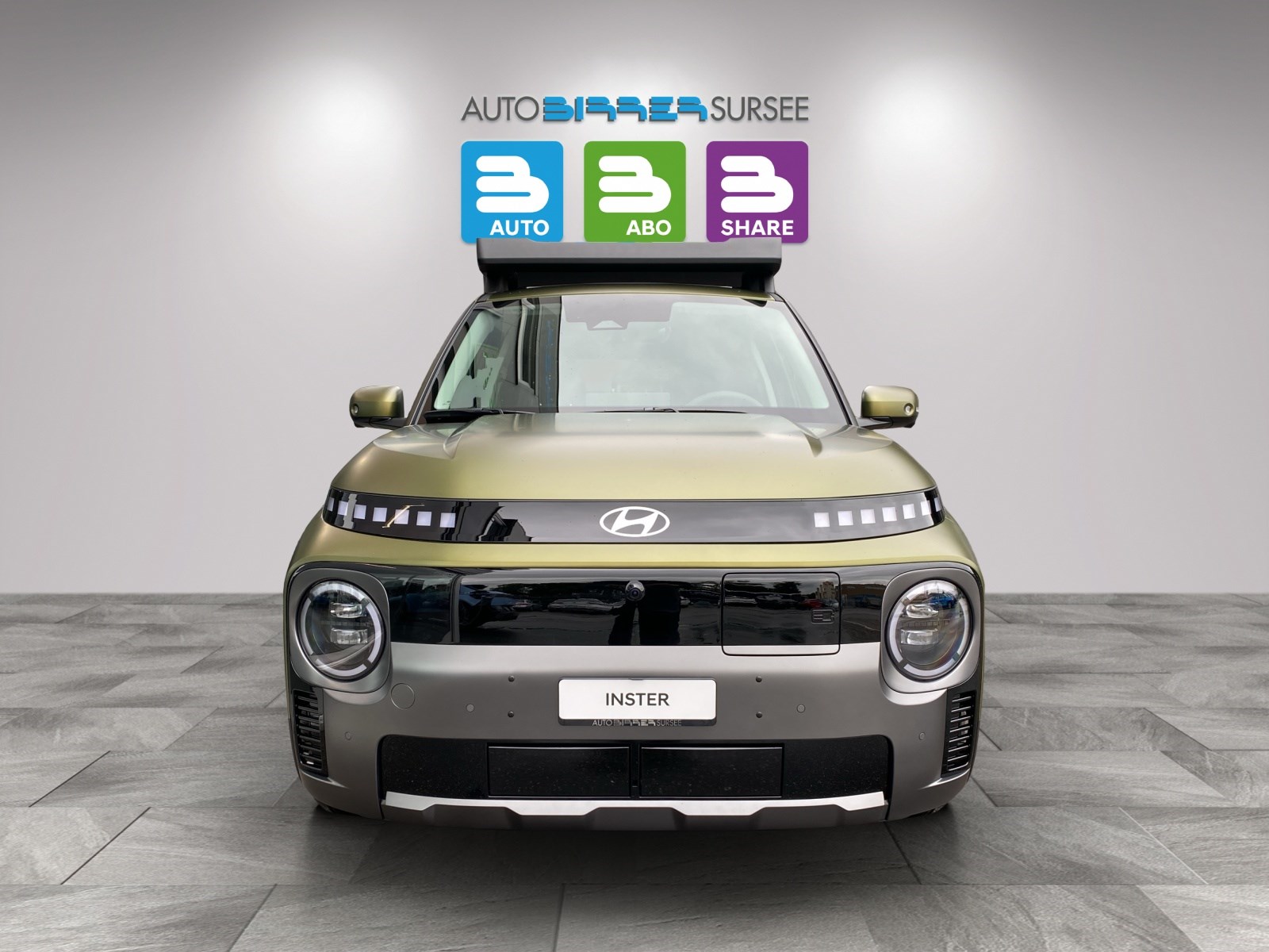 HYUNDAI Inster Electric Vertex Cross-showroom-element-1