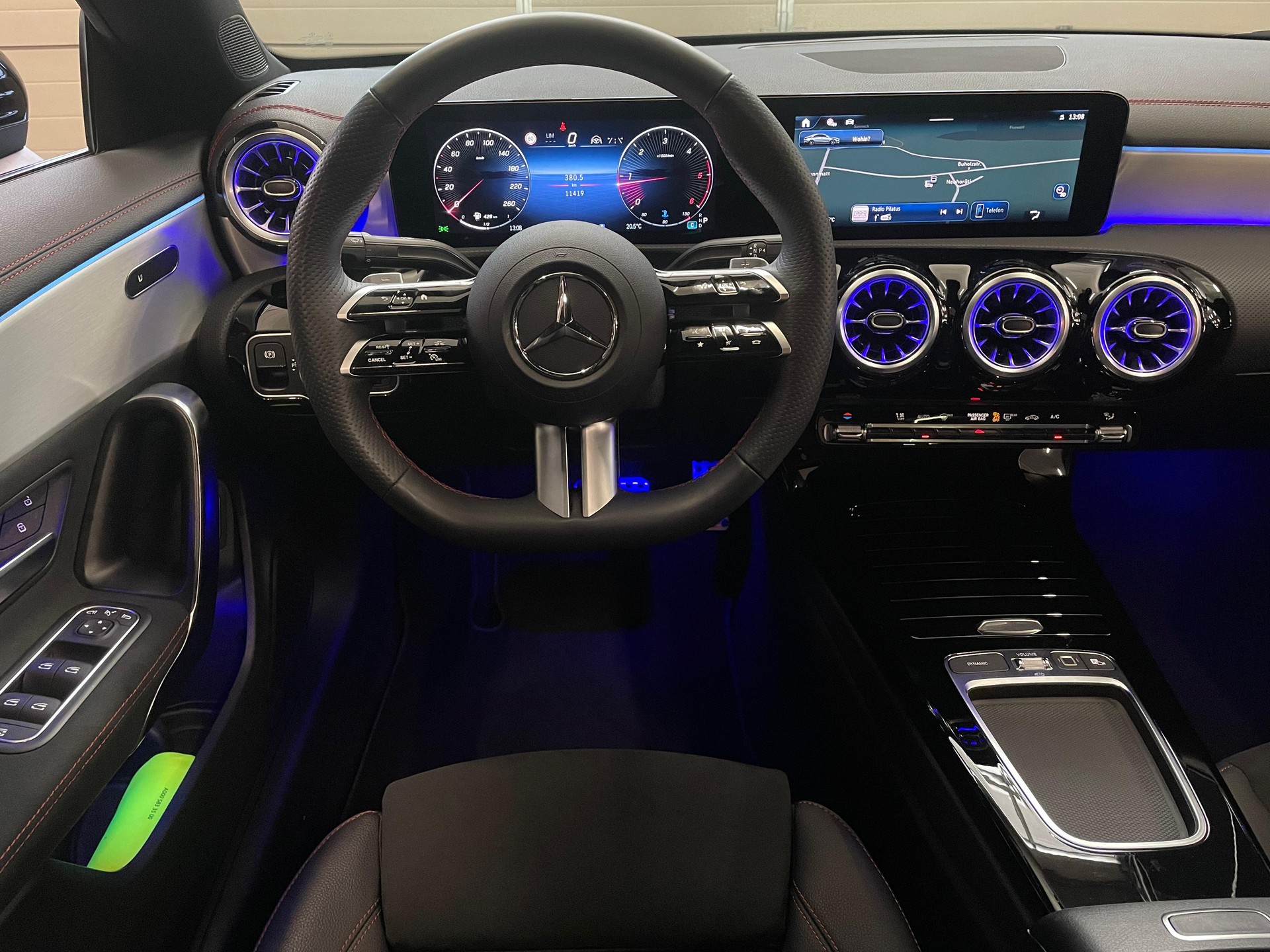 MERCEDES-BENZ CLA 220 d 8G-DCT-image-10