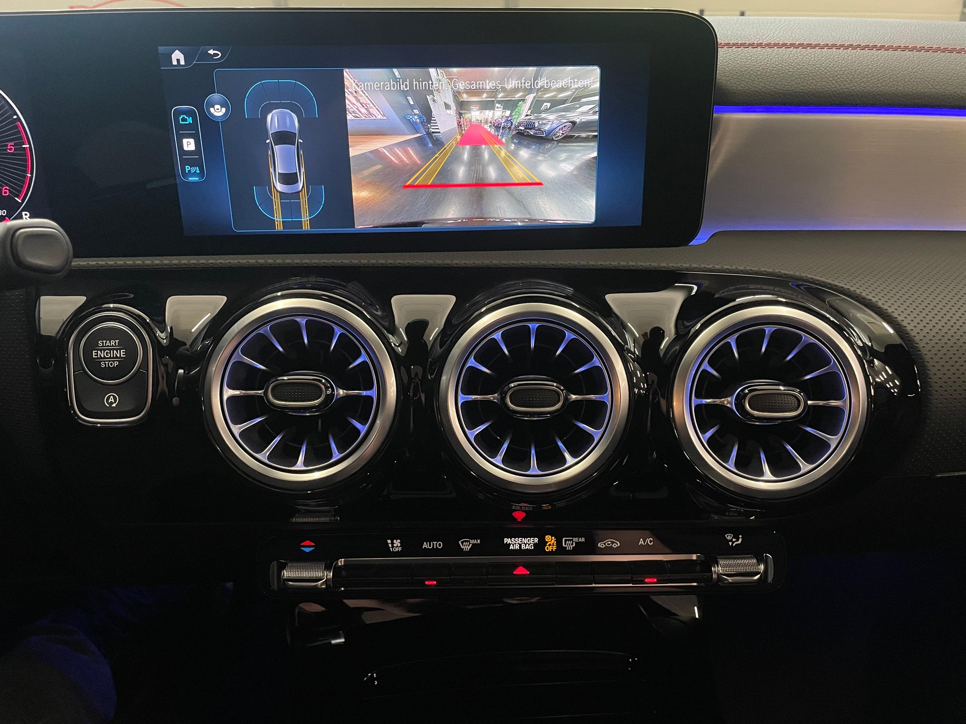 MERCEDES-BENZ CLA 220 d 8G-DCT-image-11