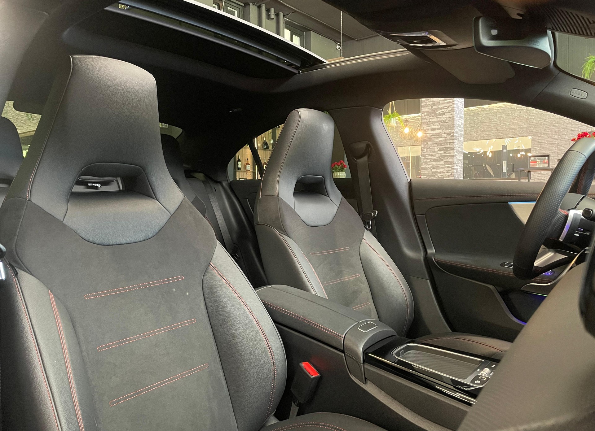 MERCEDES-BENZ CLA 220 d 8G-DCT-image-15