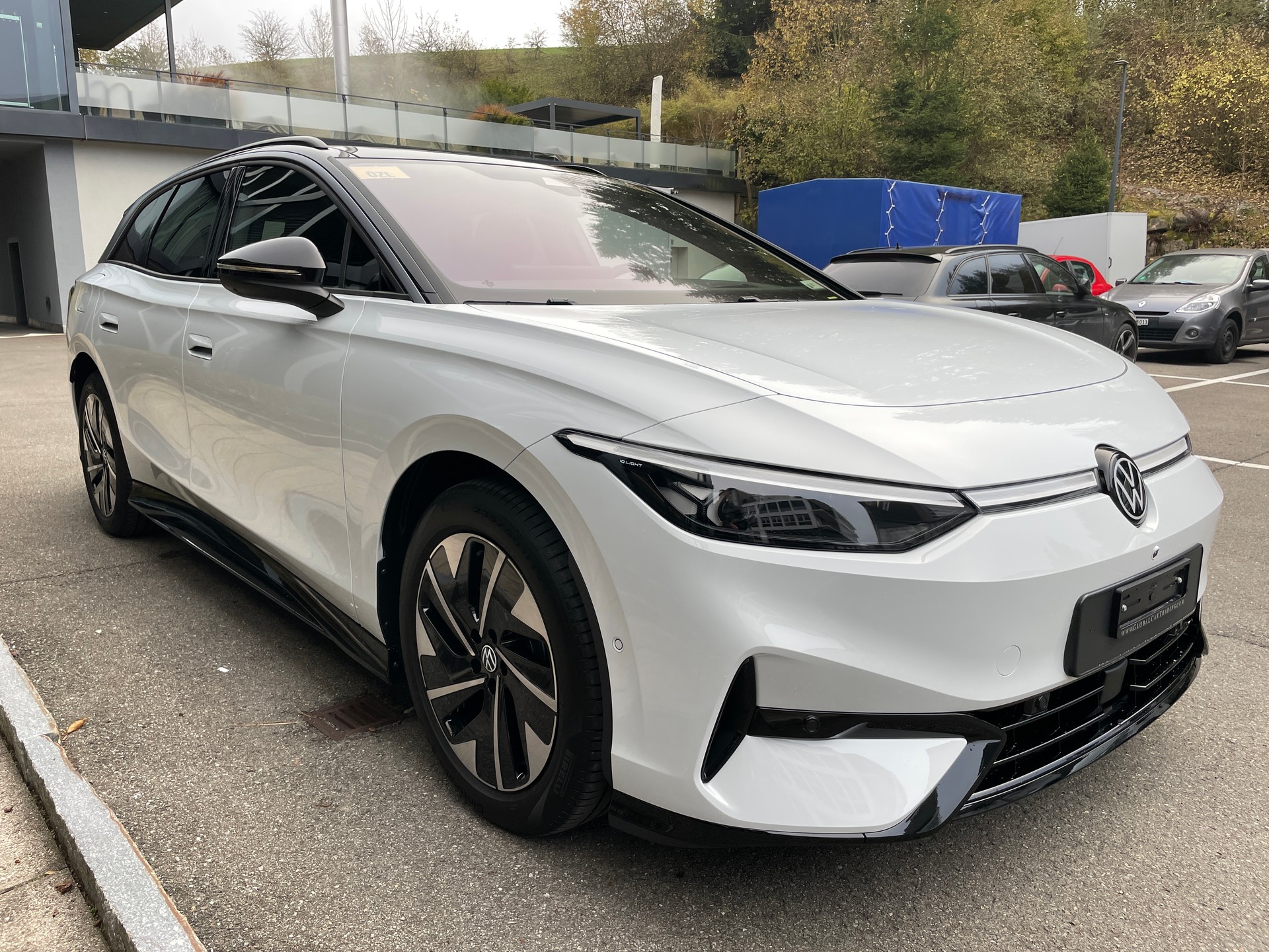 VW ID.7 Tourer Pro United 77 kWh m. Wärmepumpe-showroom-element-2
