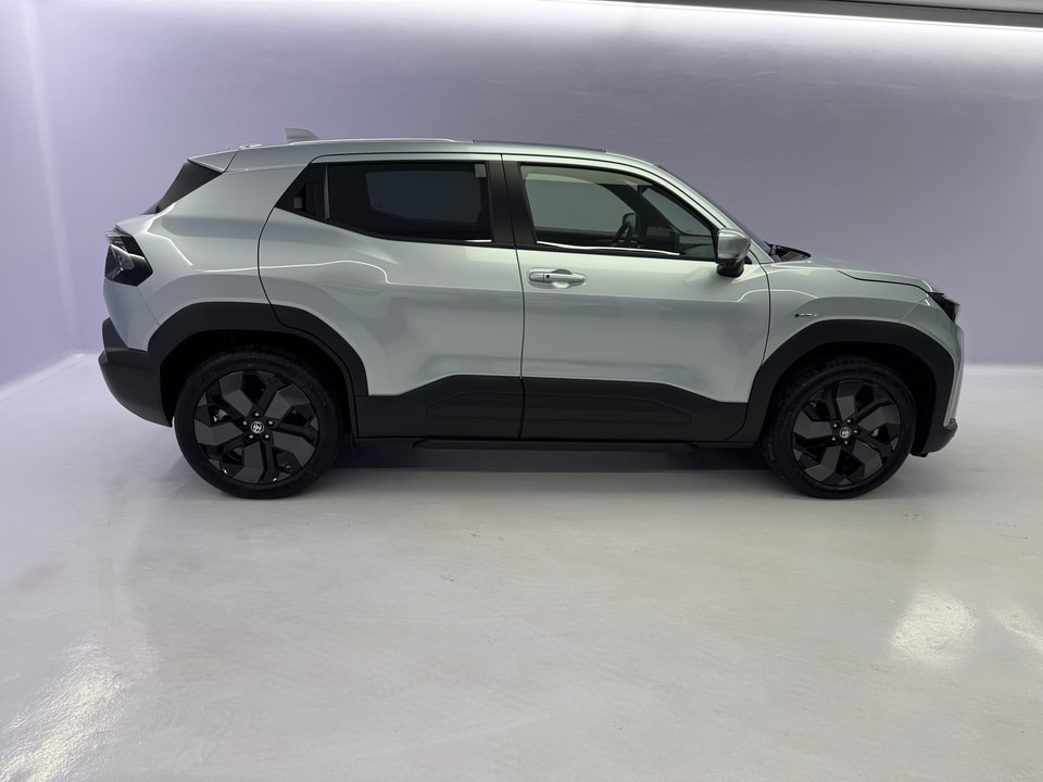 Urban Cruiser Electric 61 kWh Premium AWD