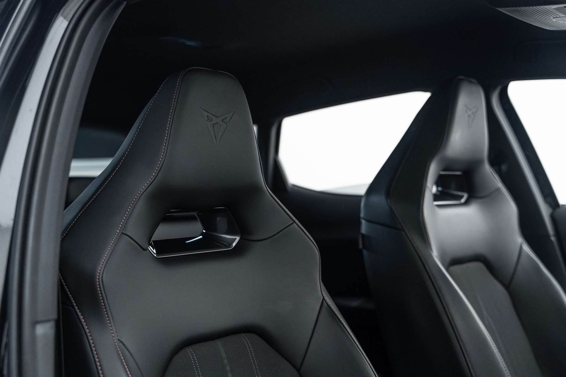 CUPRA Formentor 1.4 e-HYBRID pHEV VZ 245PS DSG-image-11