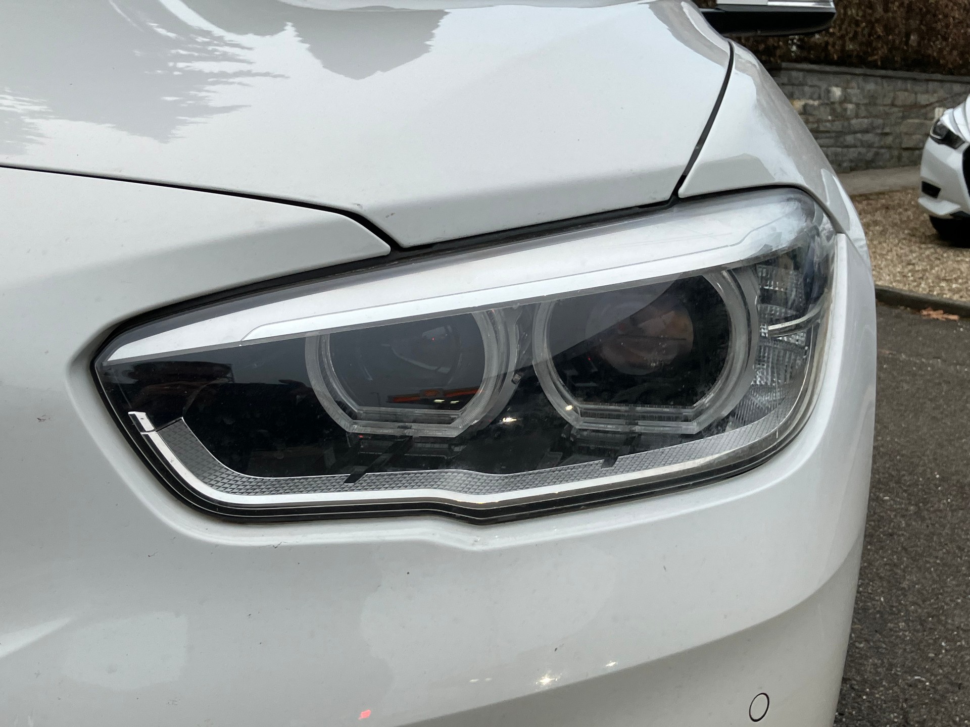 BMW 118d xDrive-image-10