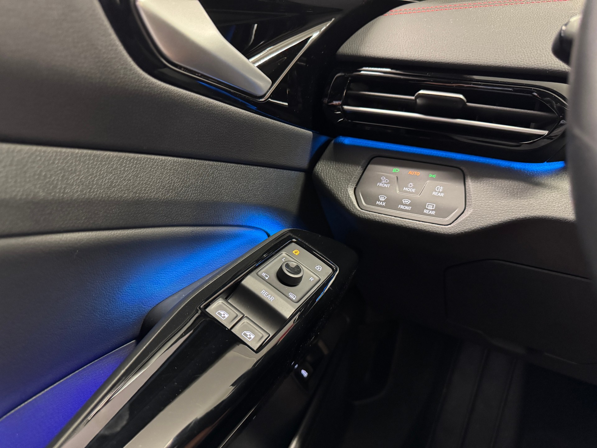 VW ID.4 GTX 77 kWh 4Motion *Np.77'580.-*🇨🇭CH Auslieferung-image-24