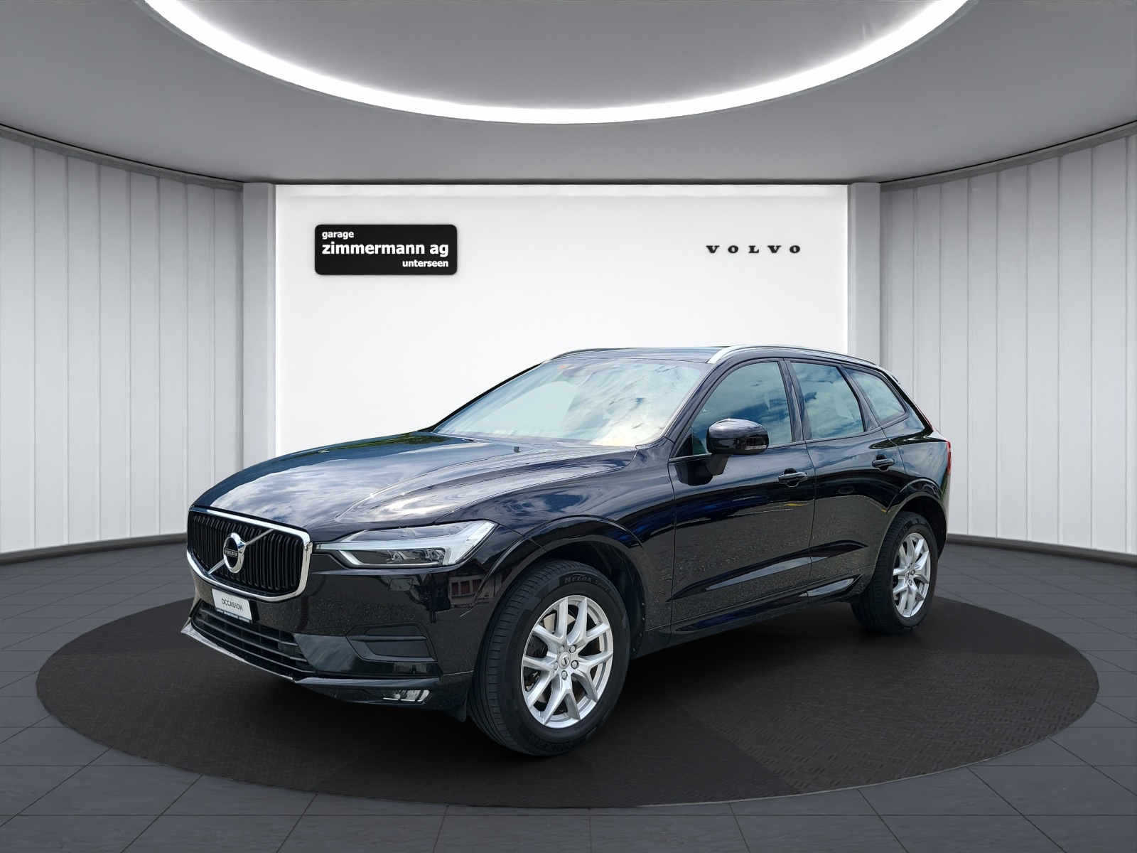 VOLVO XC60 2.0 D4 Momentum (SUV / GelÃ¤ndewagen)