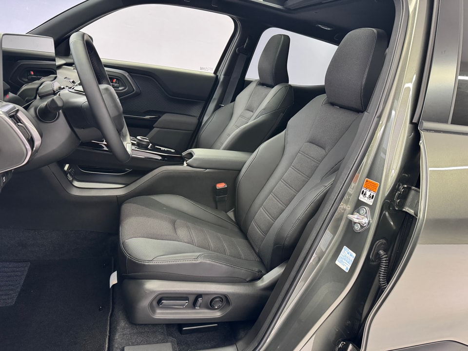 Urban Cruiser Electric 61 kWh Premium AWD