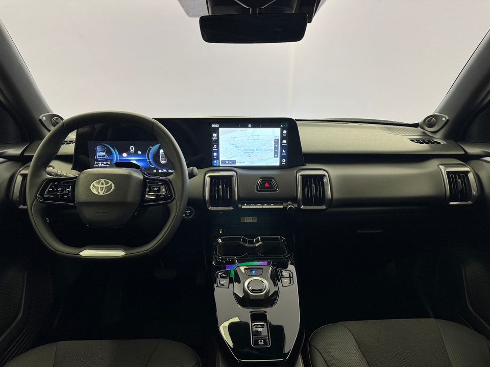 Urban Cruiser Electric 61 kWh Premium AWD