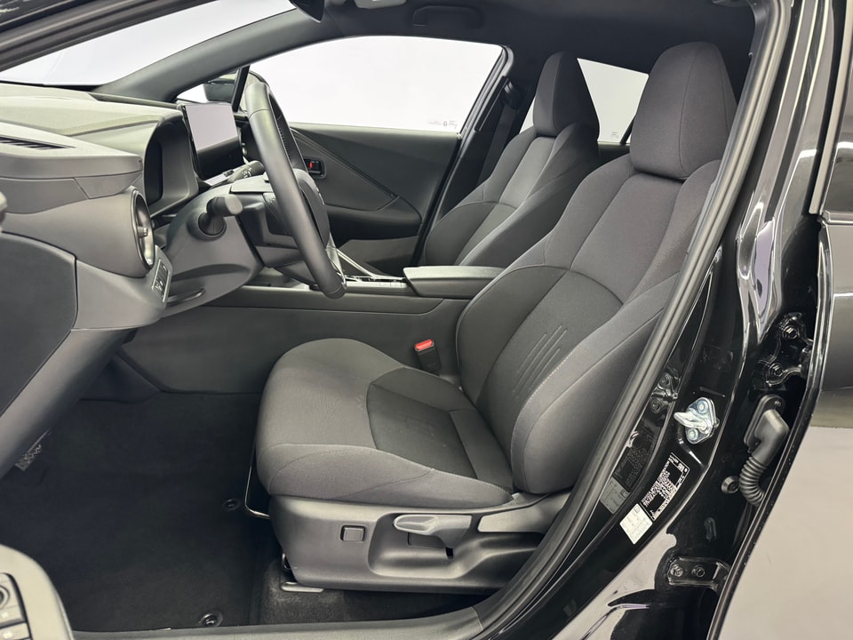 C-HR Plug-in Hybrid 2.0 Swiss Edition