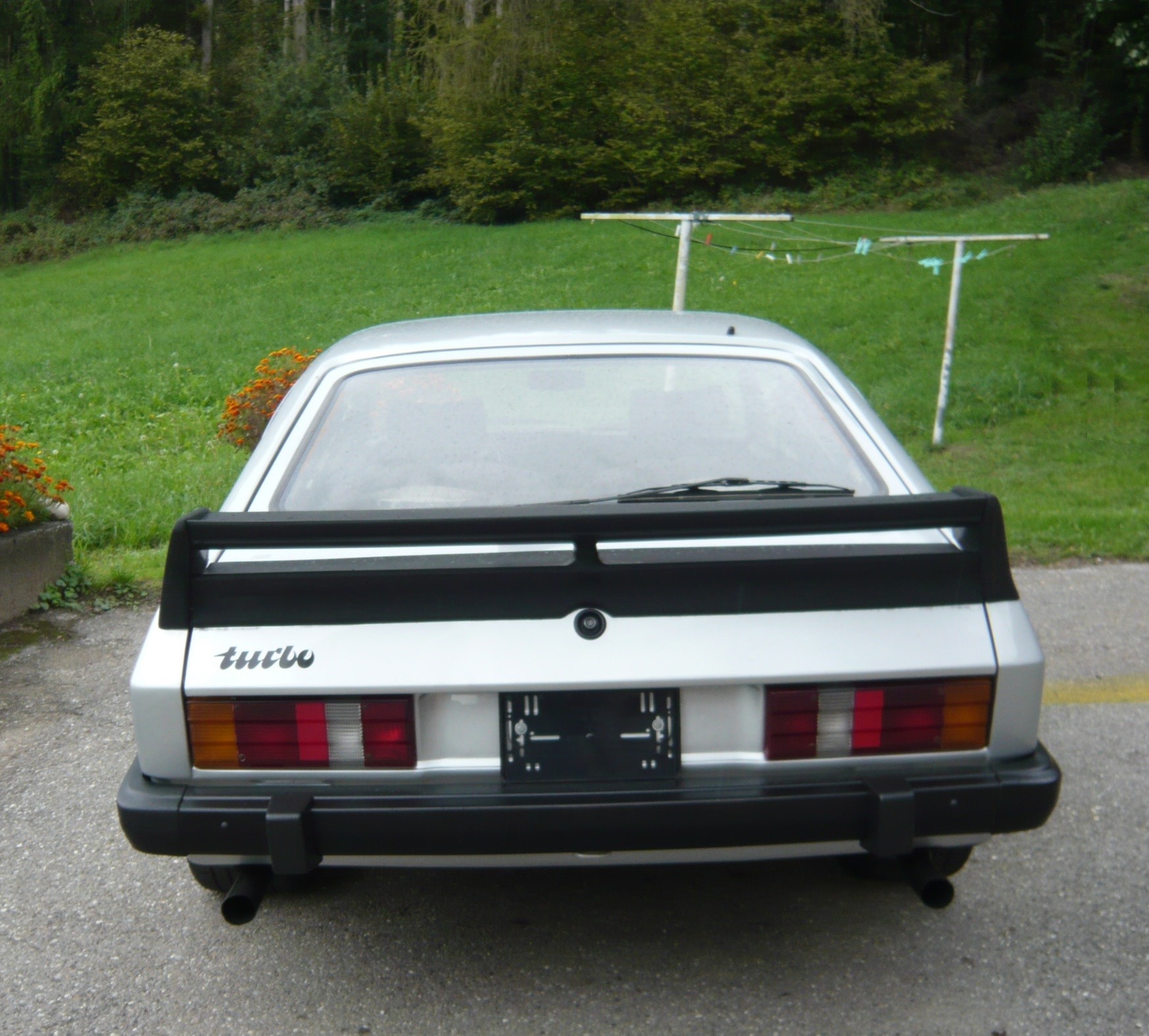 FORD CAPRI 2,8 Turbo-image-2