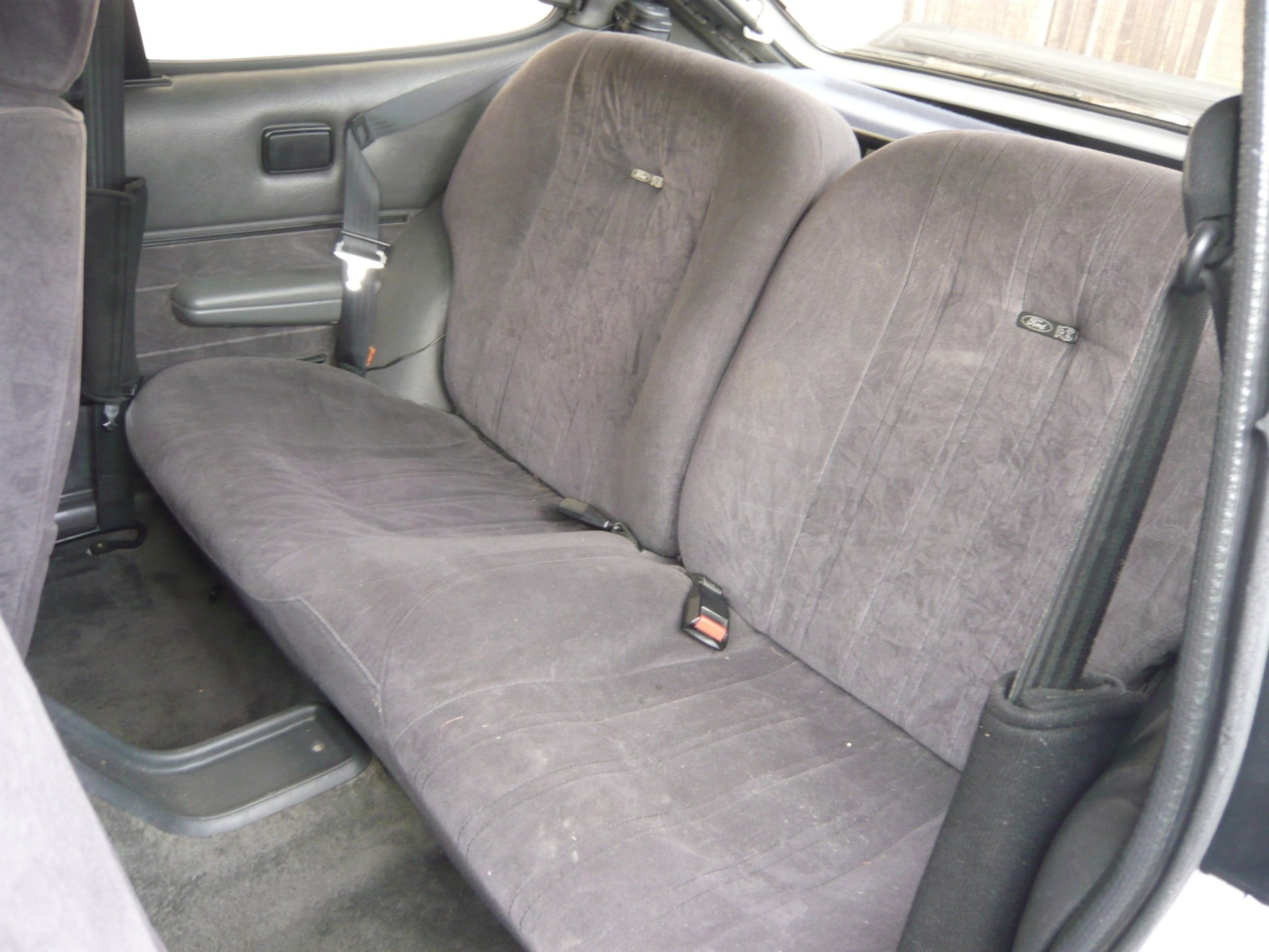 FORD CAPRI 2,8 Turbo-image-5
