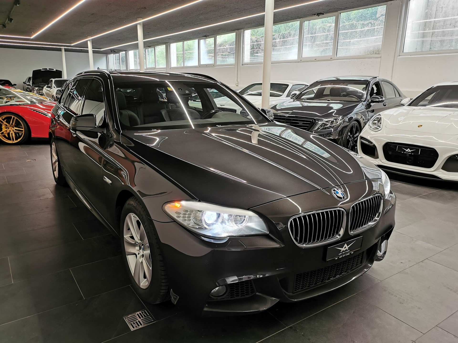 BMW 535i Touring M-PAKET PANORAMADACH Steptronic Komfortzugang Rückfahrkamera Sporsitze M Sportfahrwerk-image-15