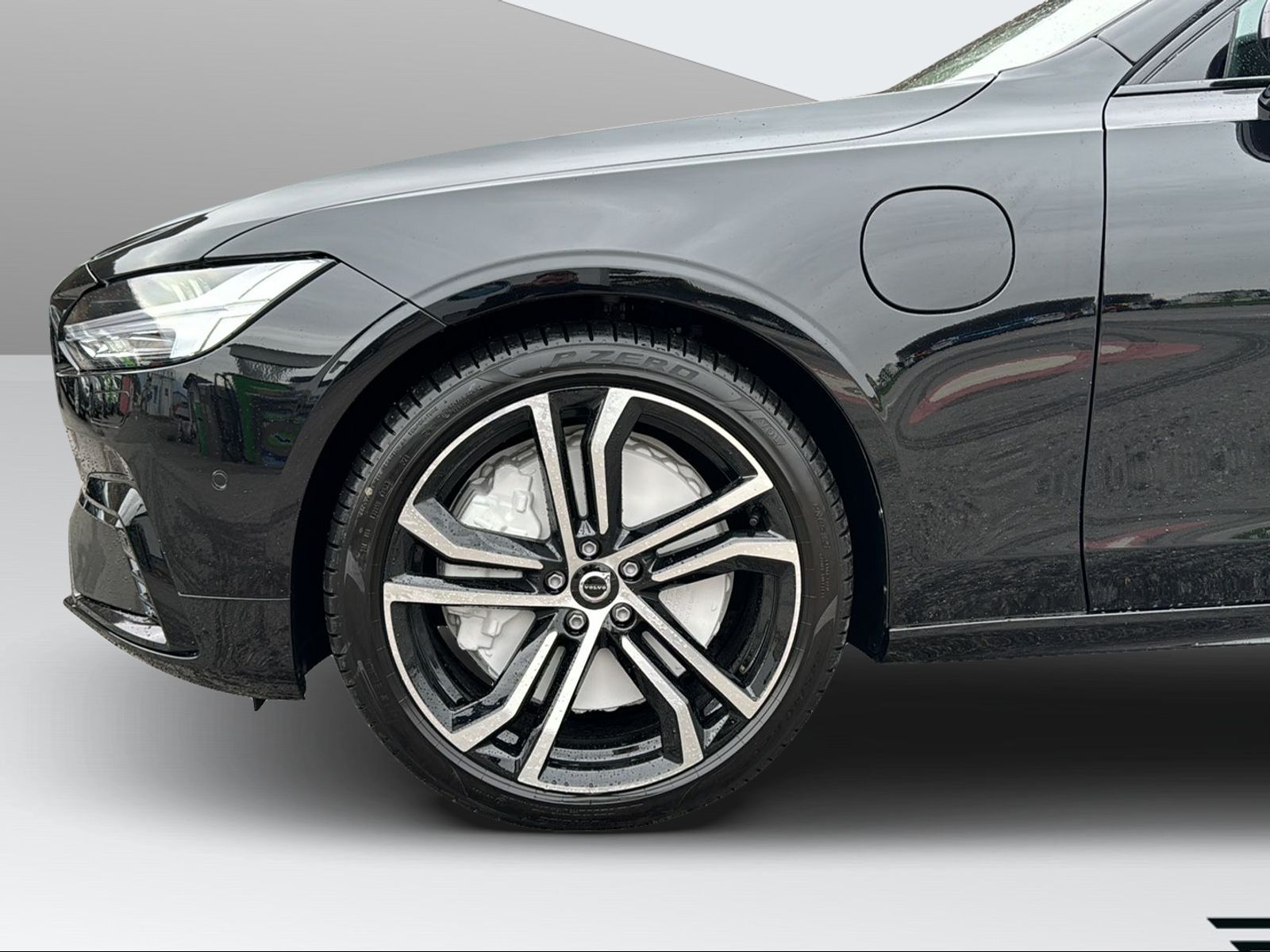 Image VOLVO S90 S90 T8 eAWD Plug in Hybrid Ultimate Dark Geartronic