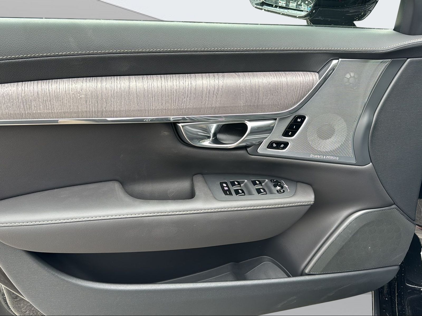 Image VOLVO S90 S90 T8 eAWD Plug in Hybrid Ultimate Dark Geartronic