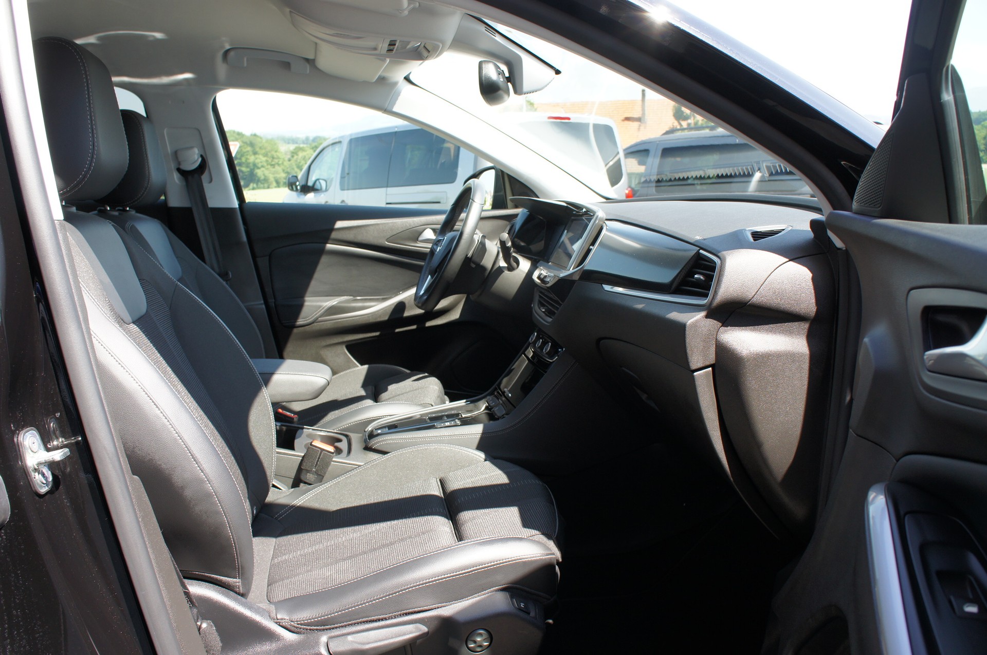 OPEL Grandland 1.2i TP GS Line Blitz Automatik-image-8