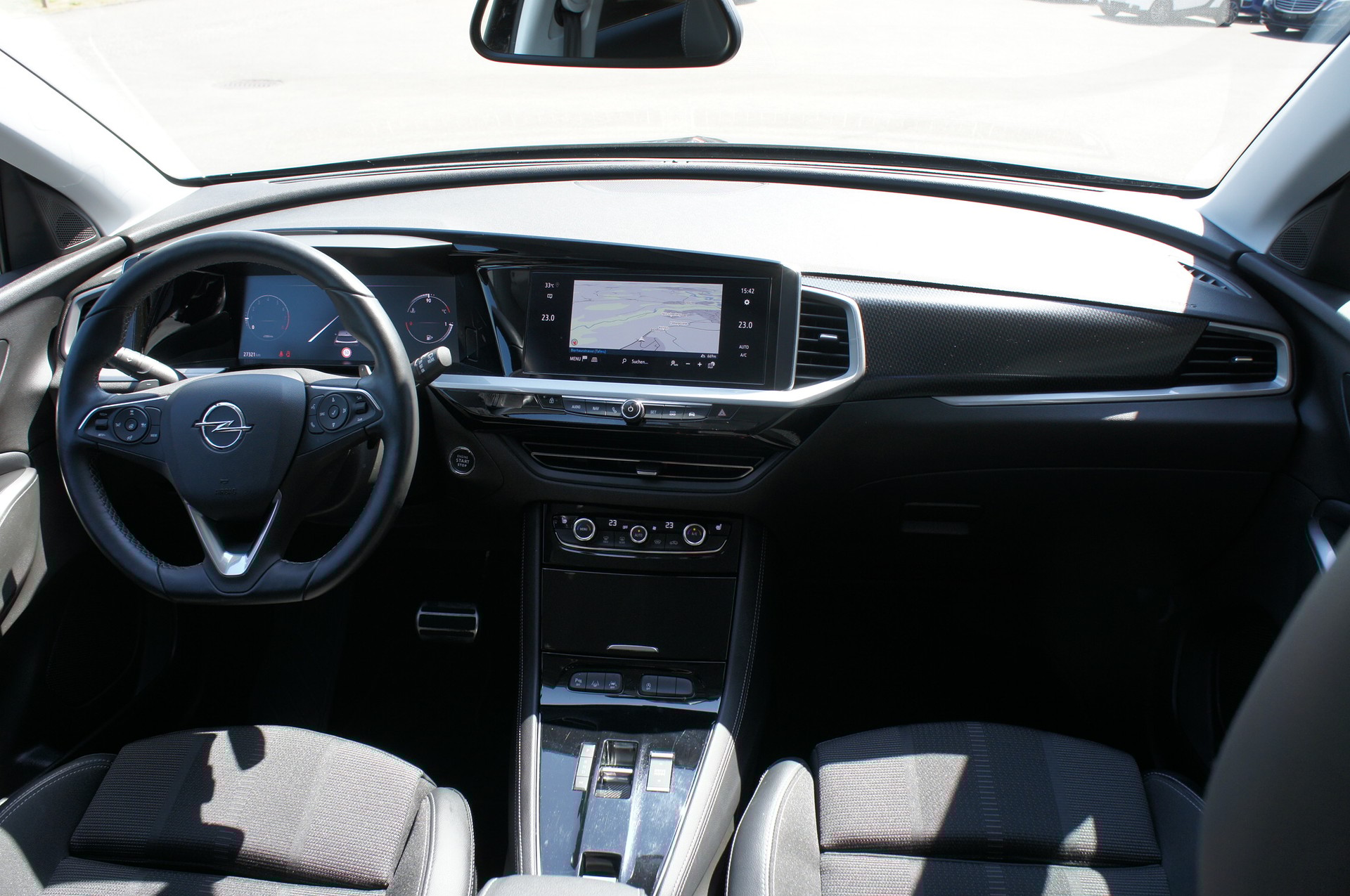 OPEL Grandland 1.2i TP GS Line Blitz Automatik-image-9